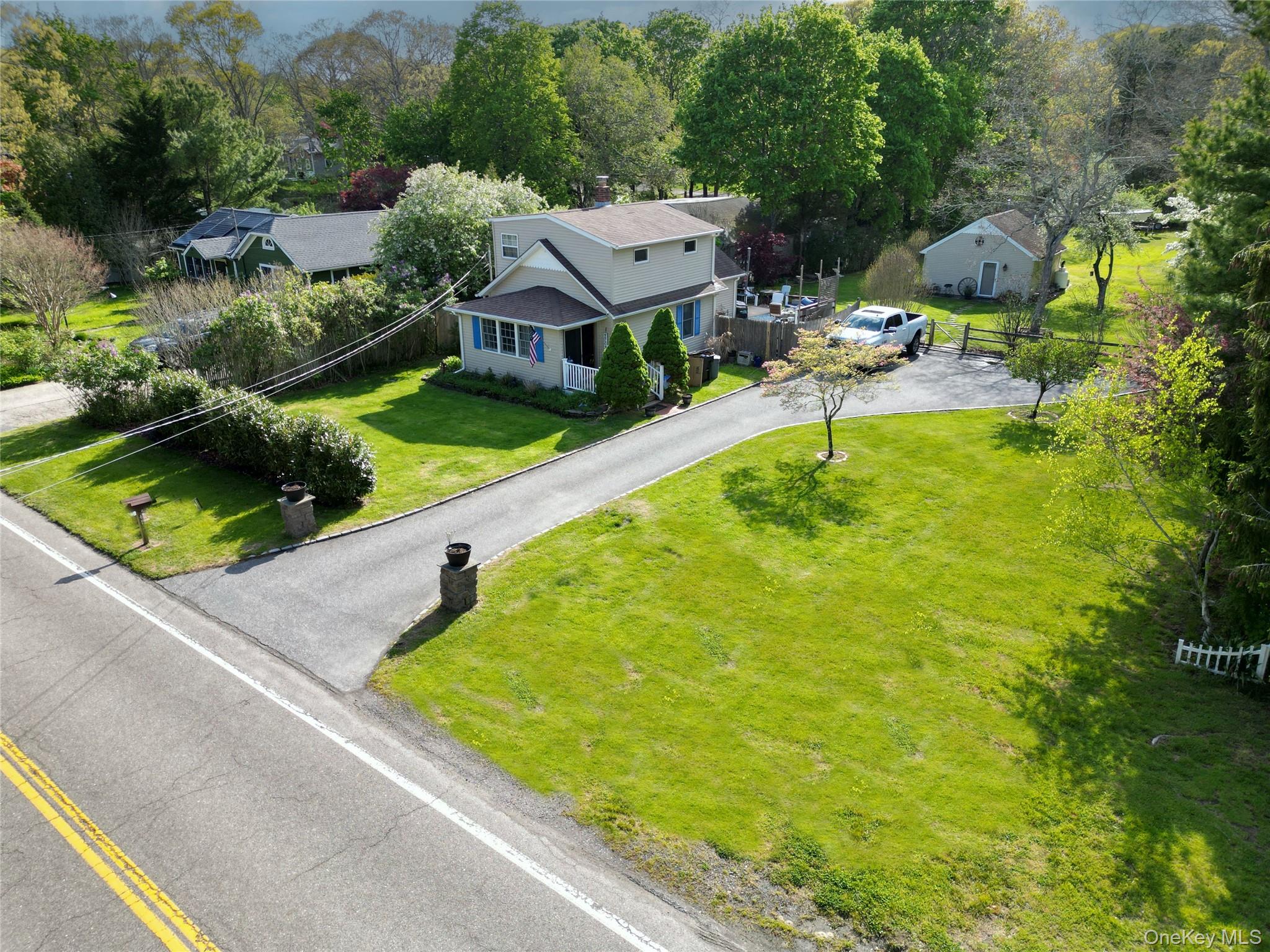 41 Summit Boulevard – For Sale