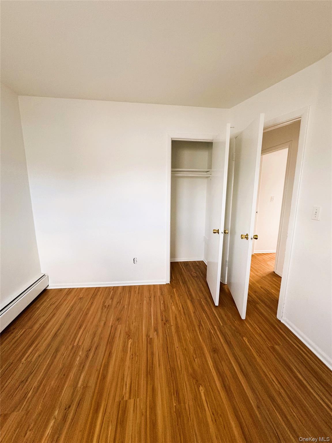 131 Roslyn Road, Unit 1st Floor photo 14