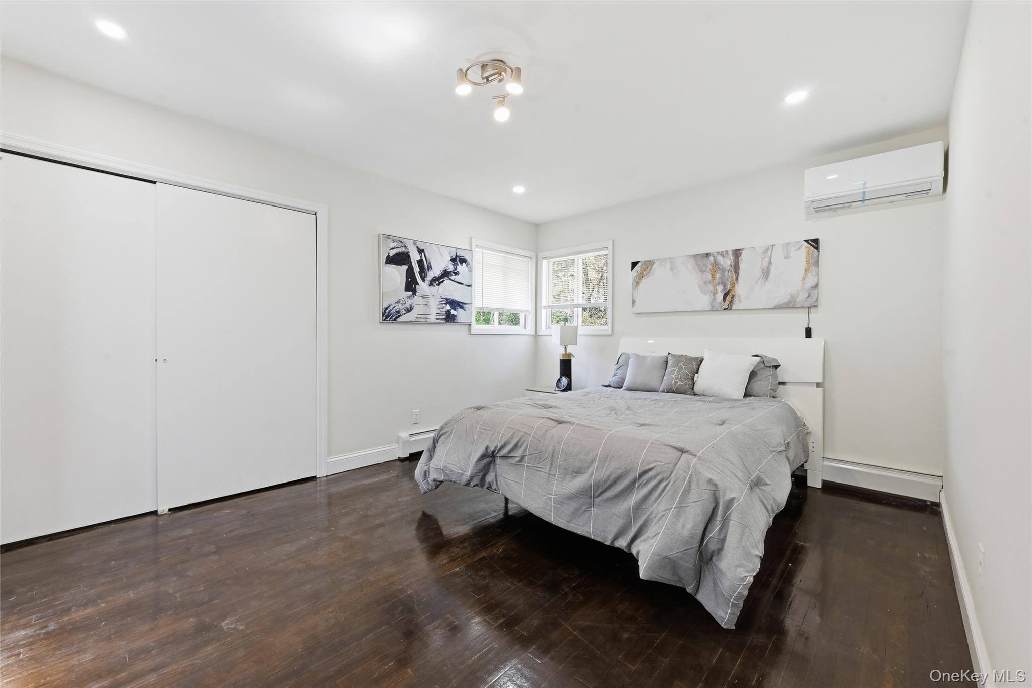 18 Park Drive East – For Sale photo 17