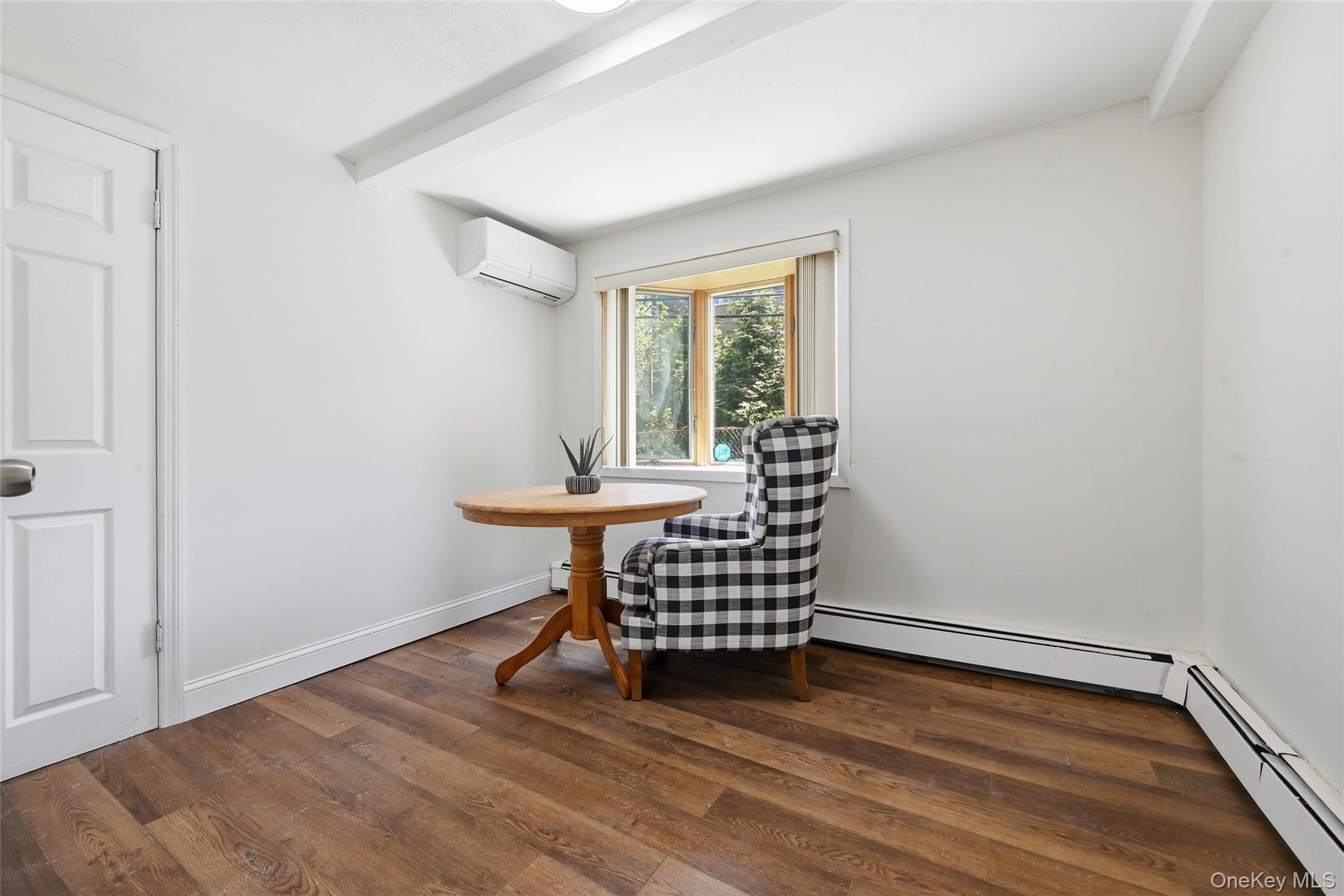 18 Park Drive East – For Sale photo 21