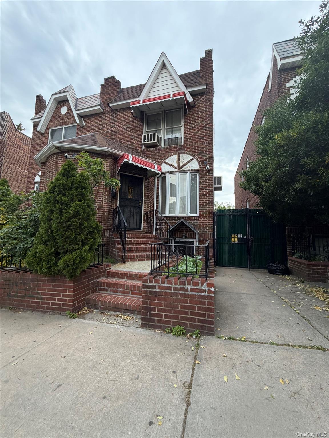 3007 84th Street – For Sale