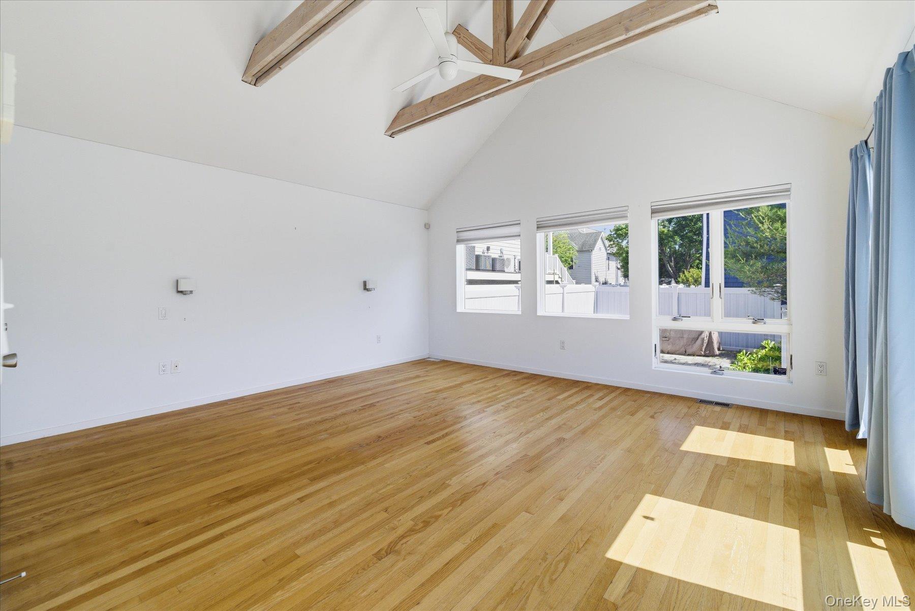 33 Bath Street – For Sale photo 8