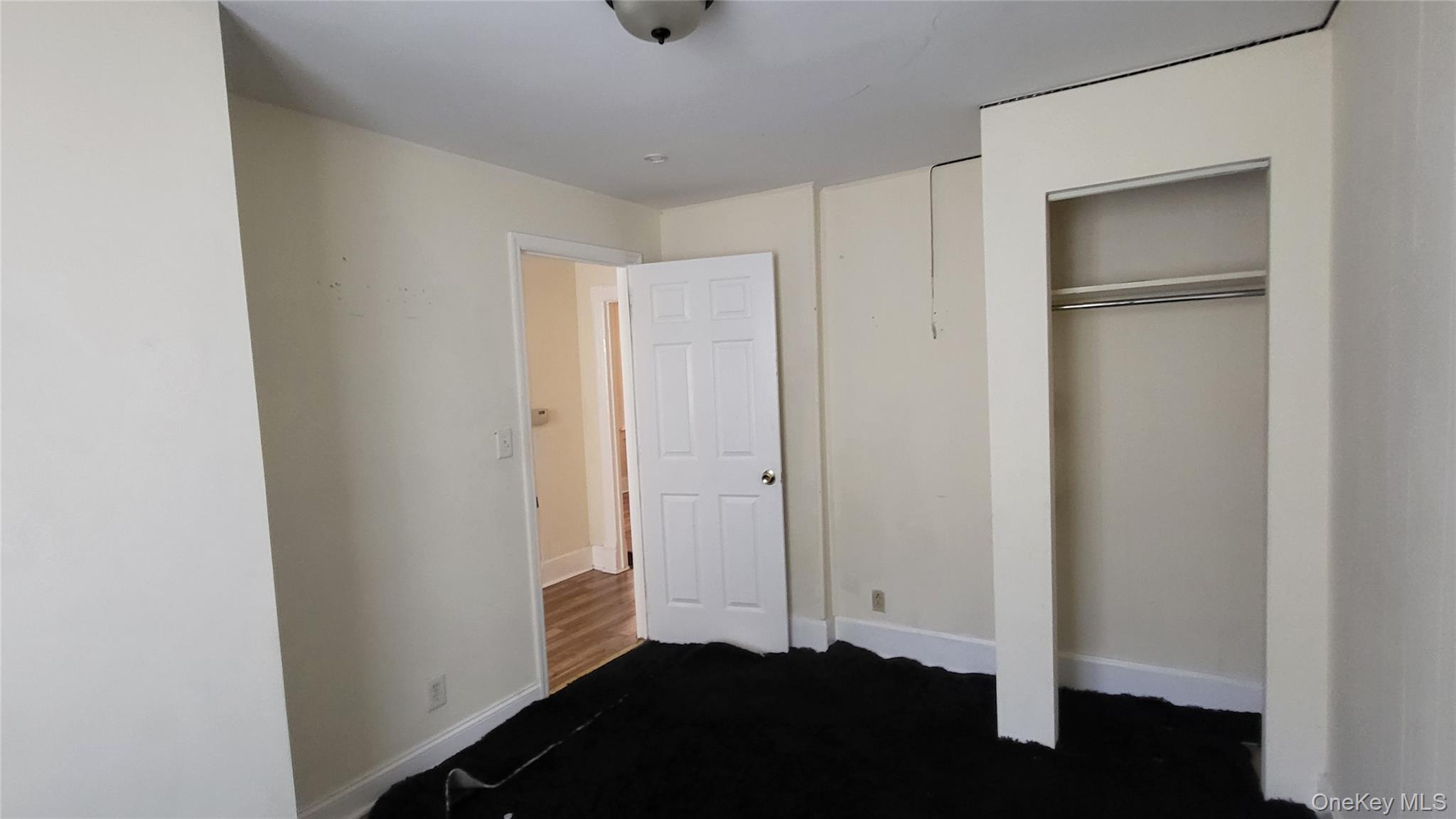 112 Smith Street – For Sale photo 2