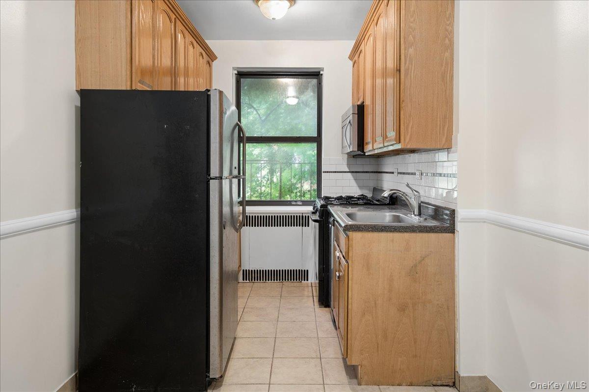 3015 Riverdale Avenue, Unit 5B photo 11