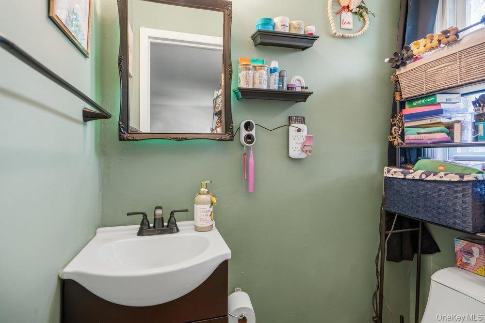 10 Francisco Avenue – For Sale