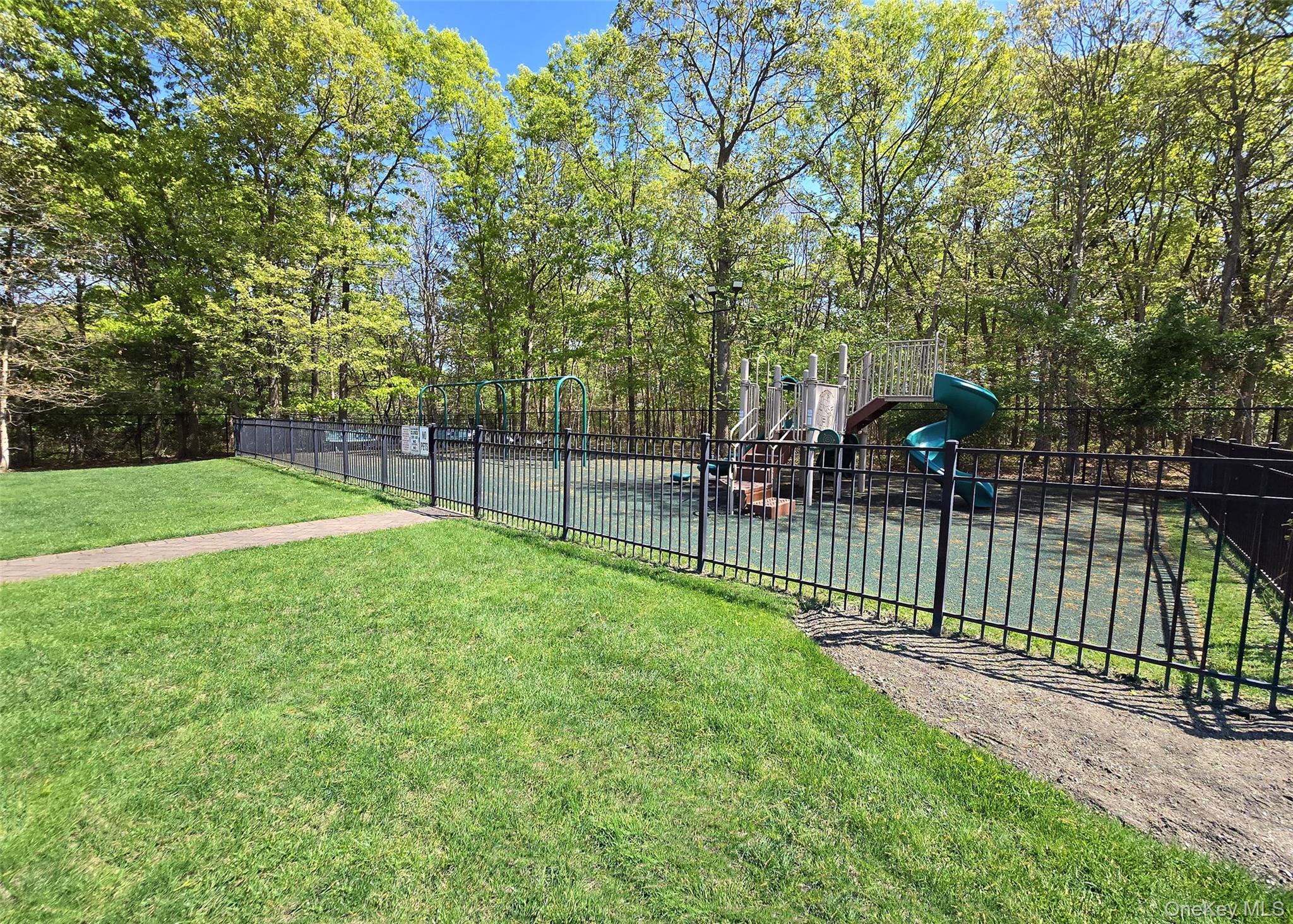 460 Old Town Road, Unit 3K photo 14