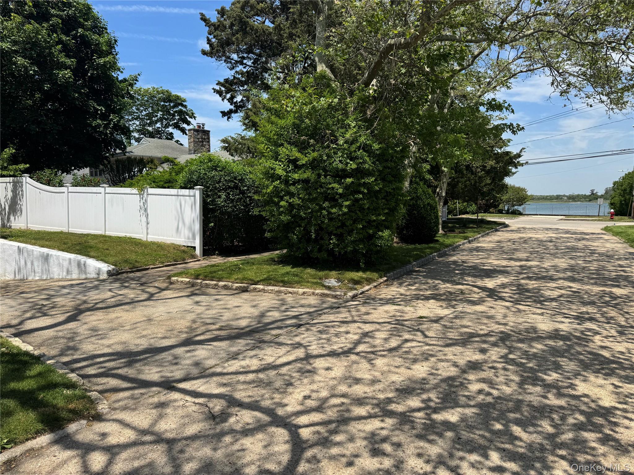 123 Genesee Boulevard – For Sale photo 2
