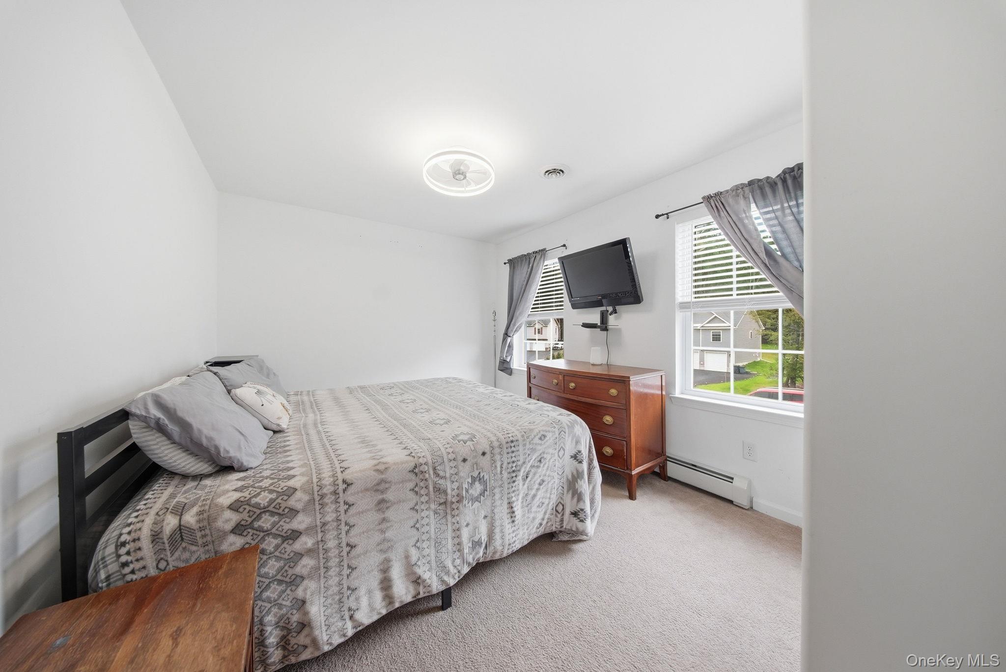 16 Plymouth Lane – For Sale photo 29
