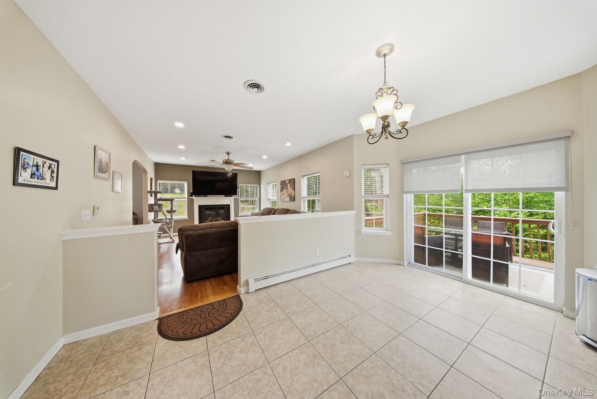 16 Plymouth Lane – For Sale photo 11