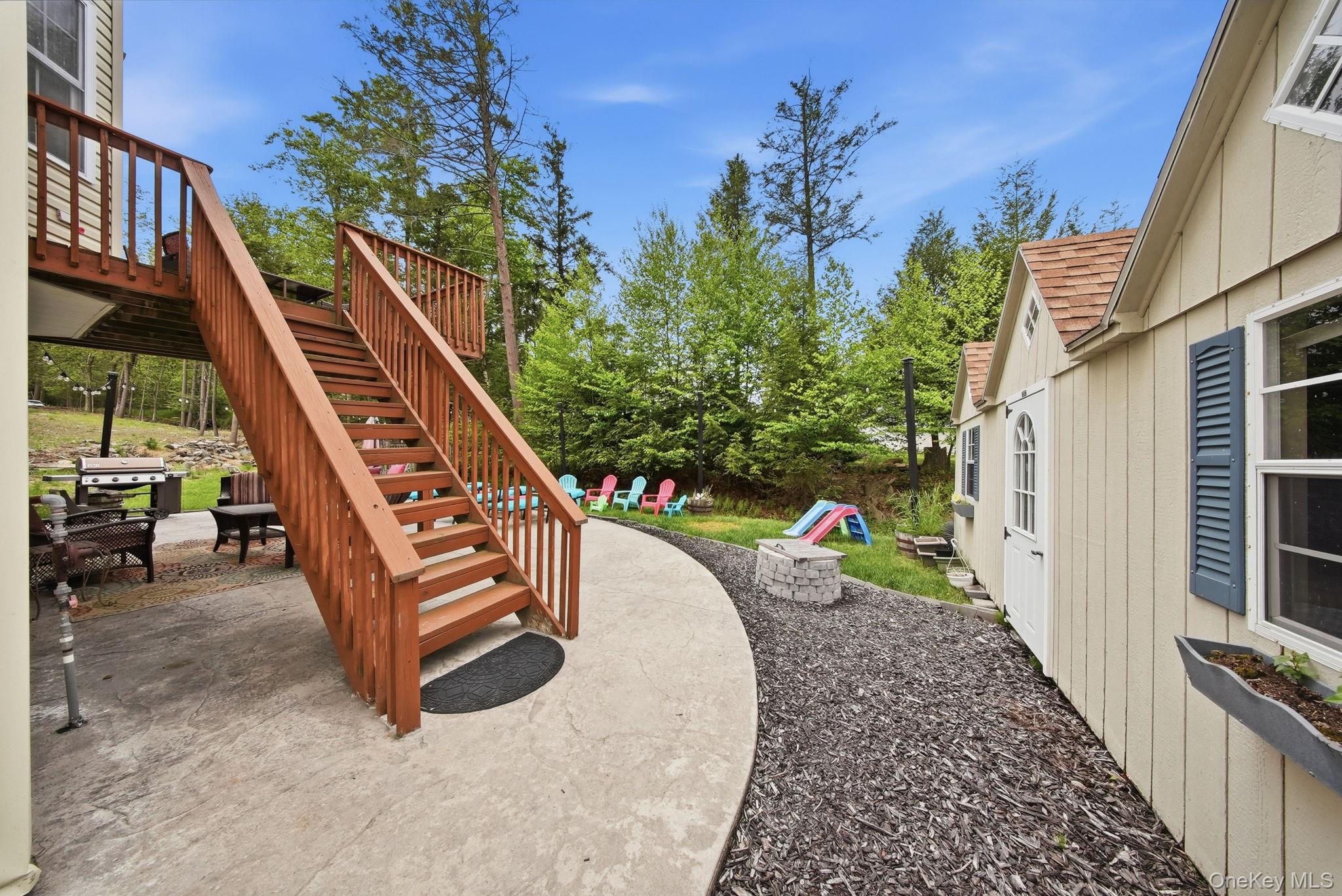 16 Plymouth Lane – For Sale photo 39