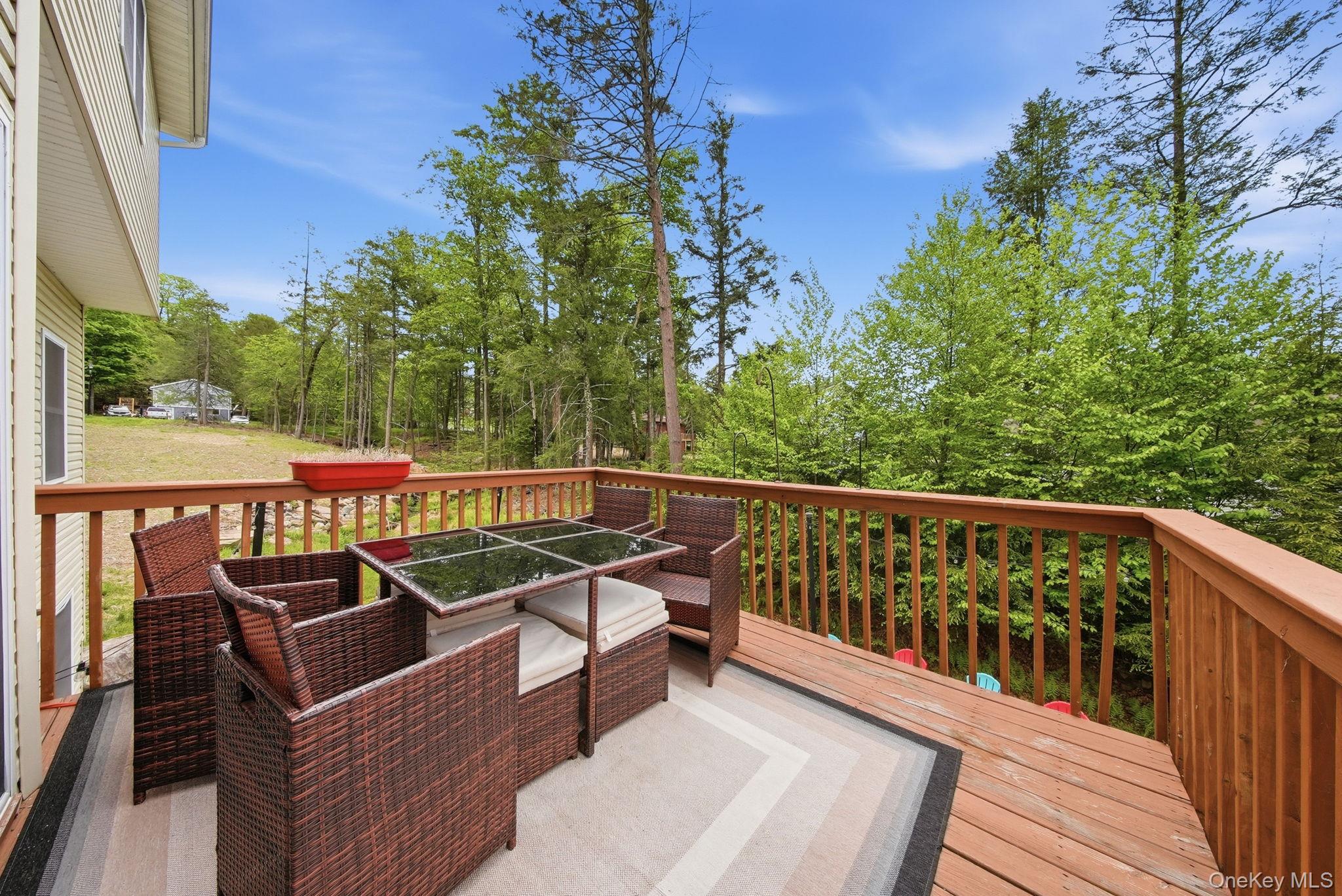 16 Plymouth Lane – For Sale photo 12