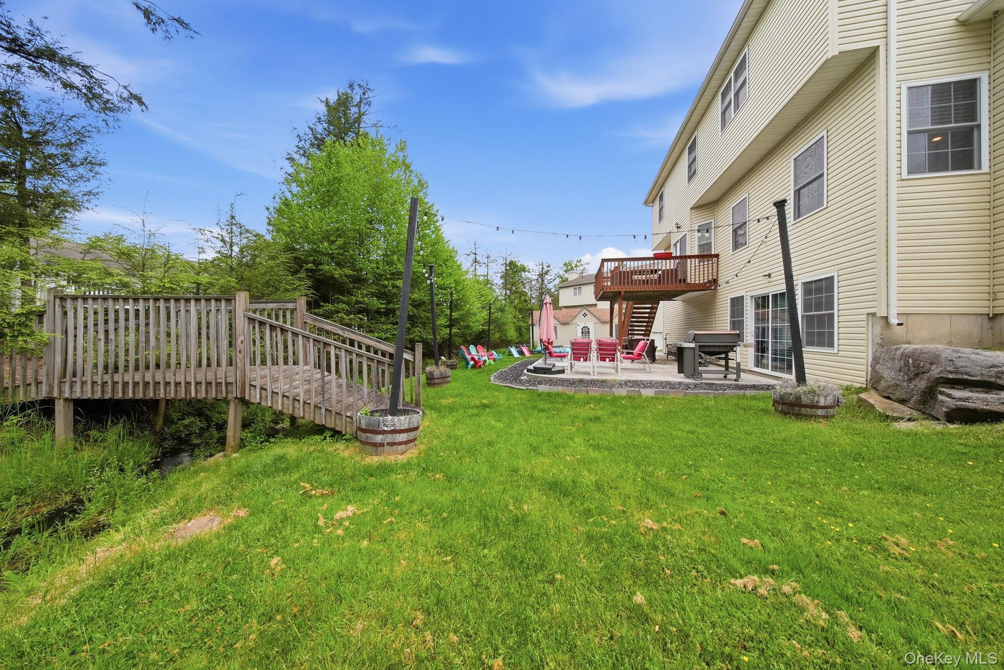 16 Plymouth Lane – For Sale photo 37