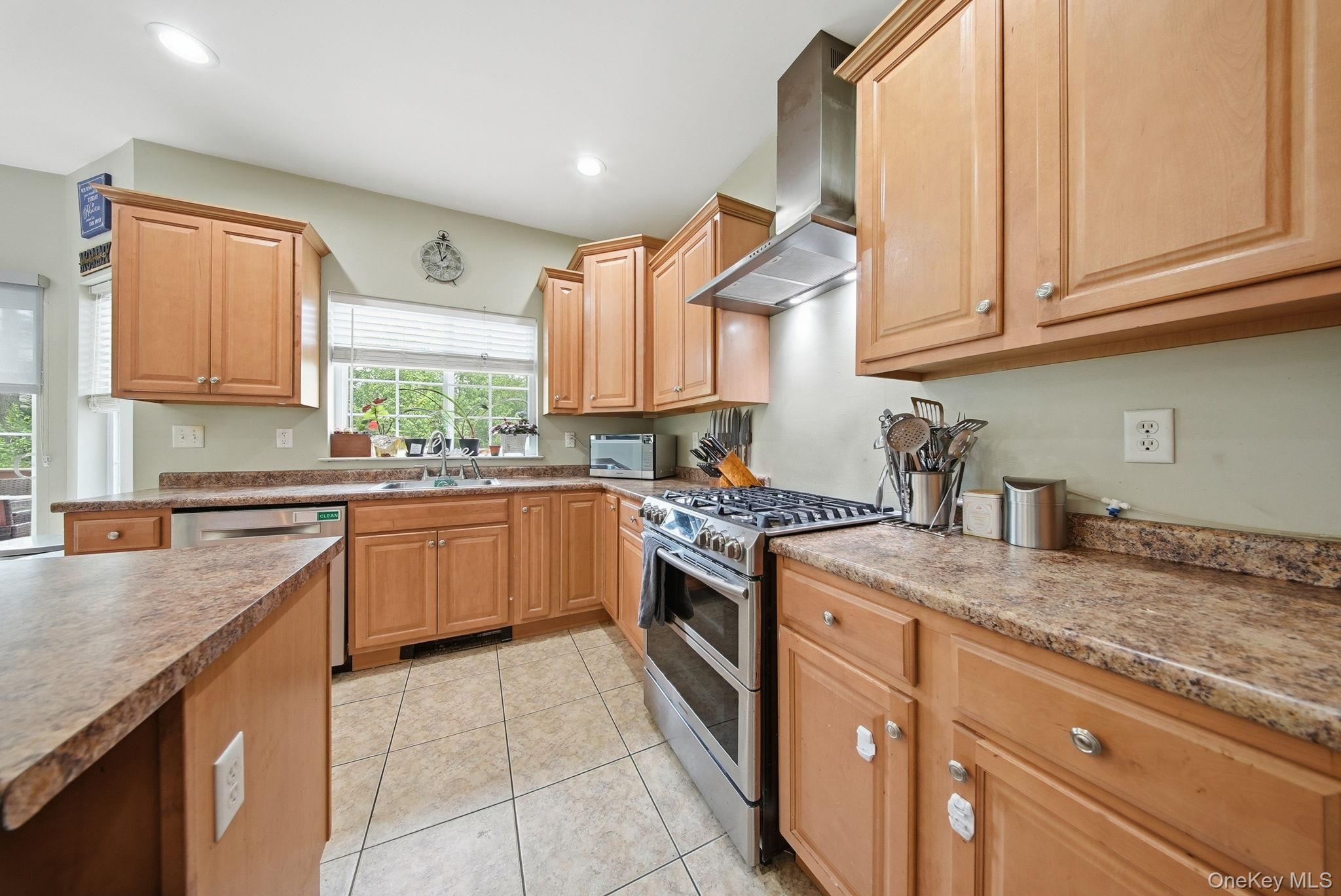 16 Plymouth Lane – For Sale photo 9