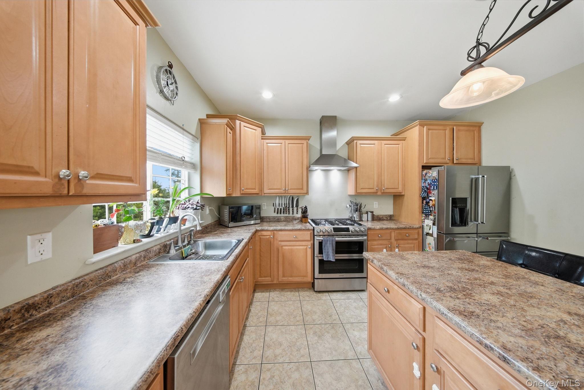16 Plymouth Lane – For Sale photo 8