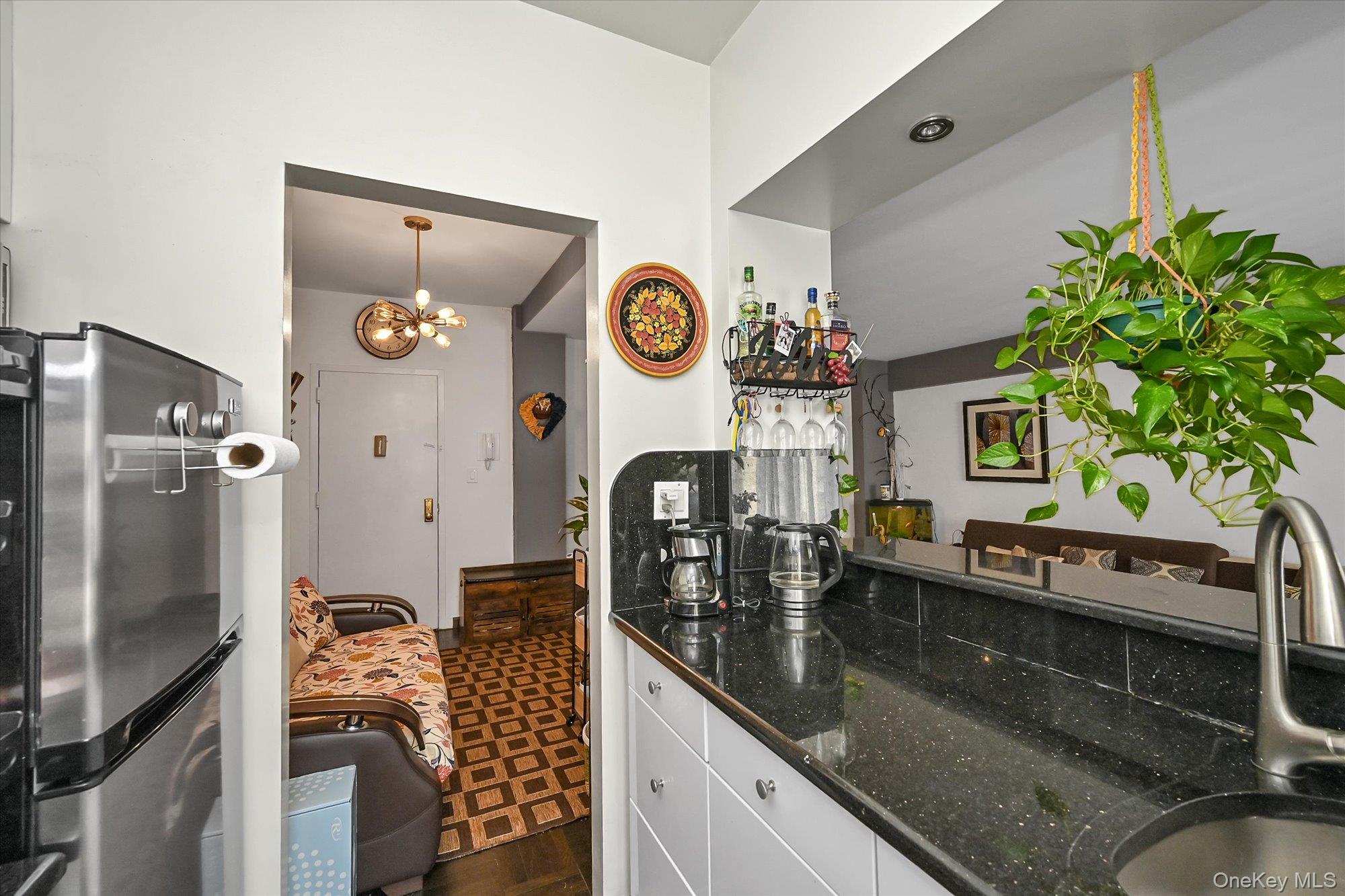 98-25 64th Road, Unit 5E photo 5