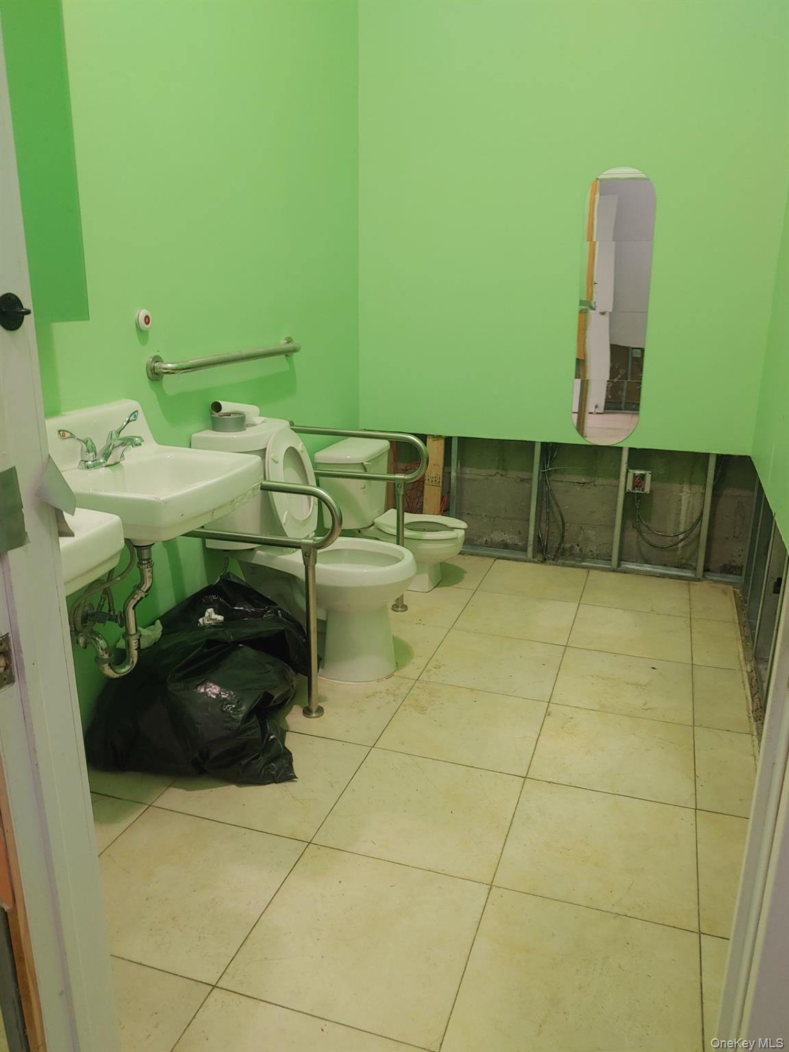 251-16 Hillside Ave – For Rent photo 13