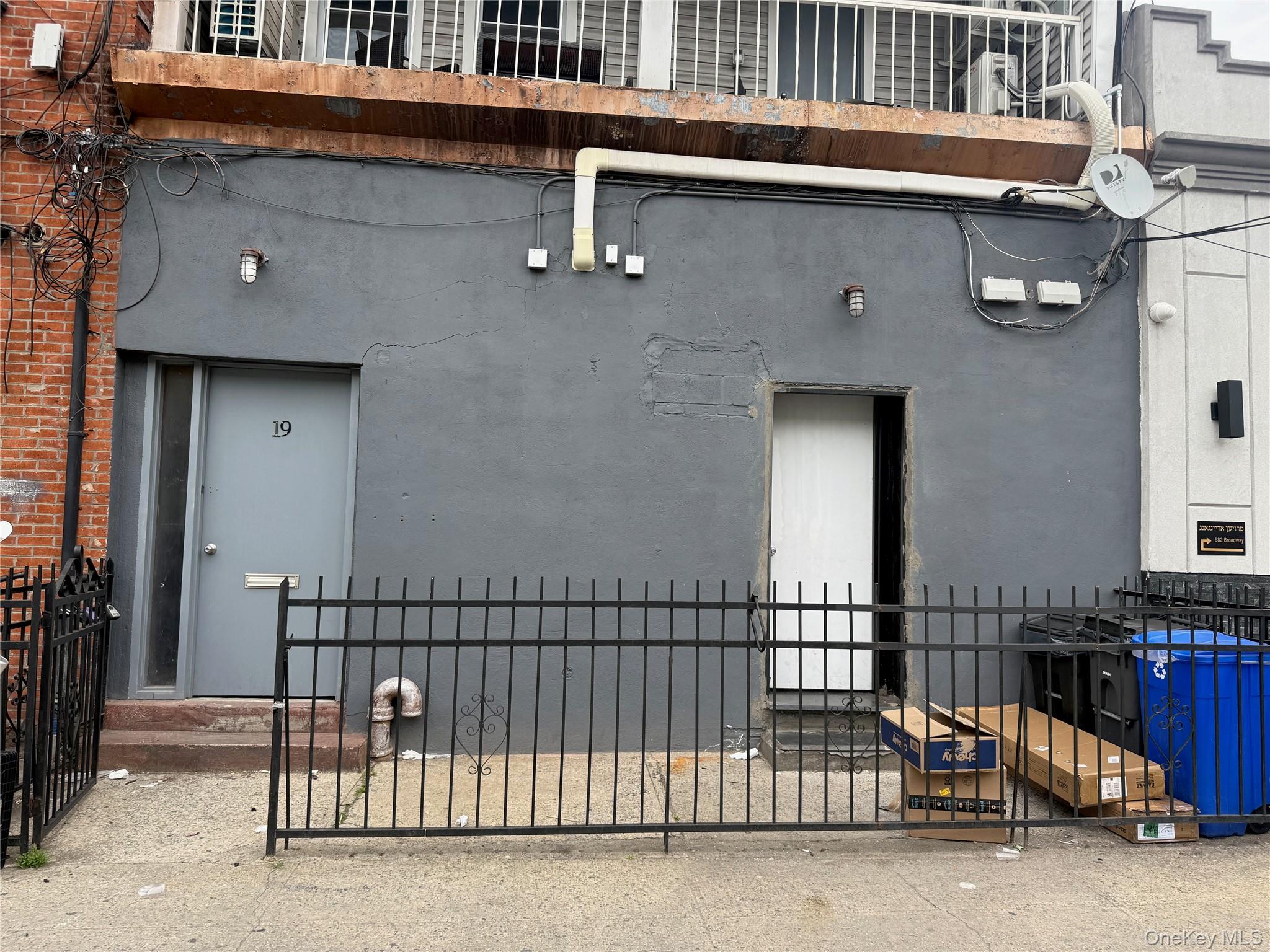 580 Broadway – For Rent photo 2