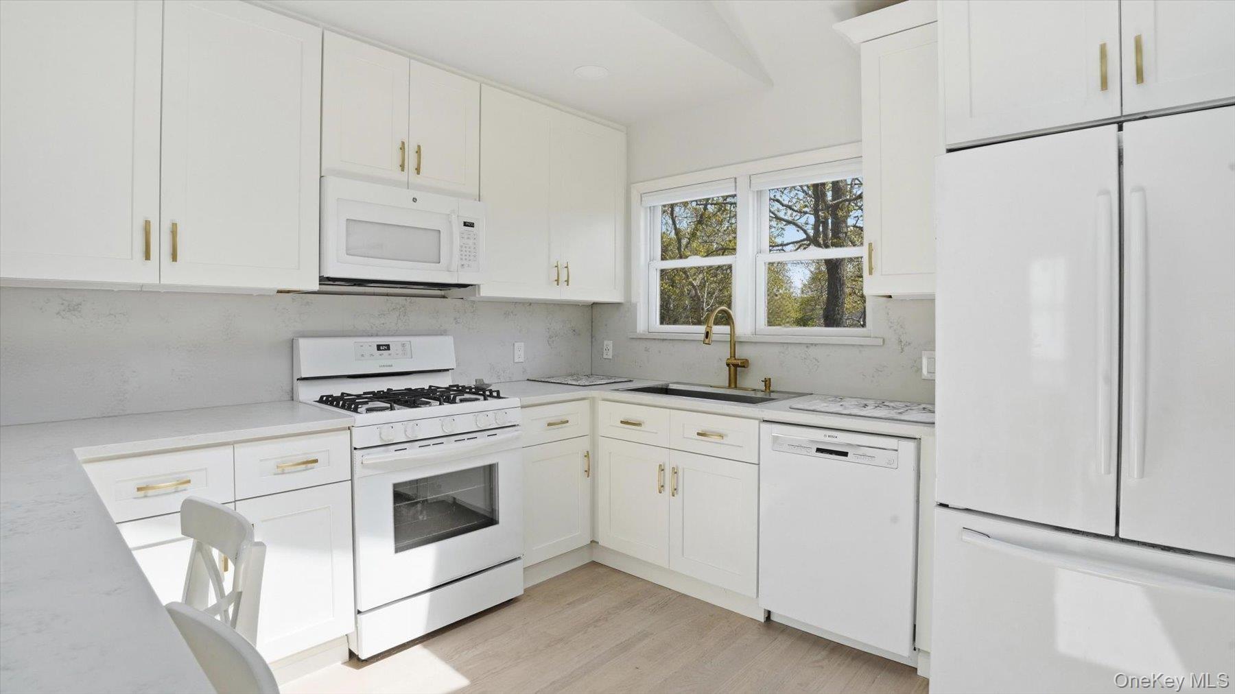 32 Red Creek Road – For Rent photo 12