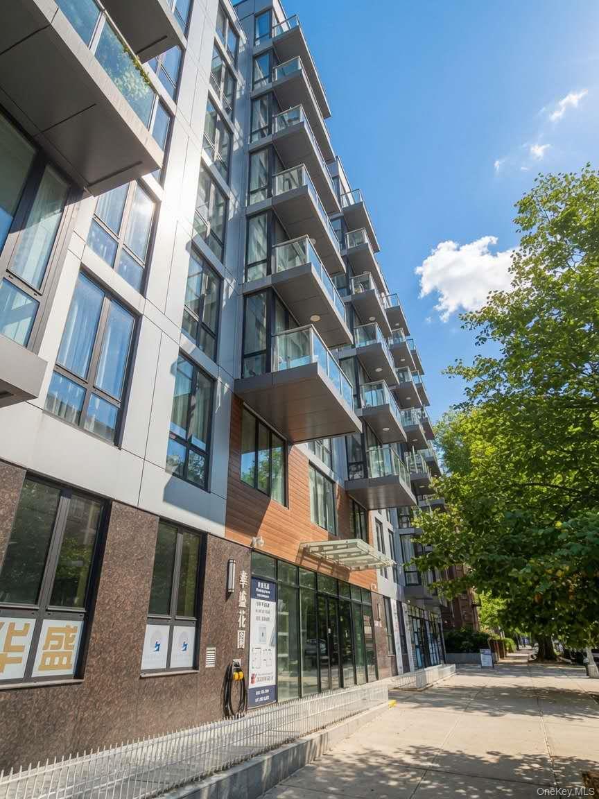 144-27 Sanford Avenue, Unit 6O photo 3
