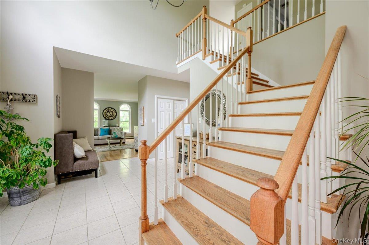 24 Muscoot Road E – For Sale photo 6