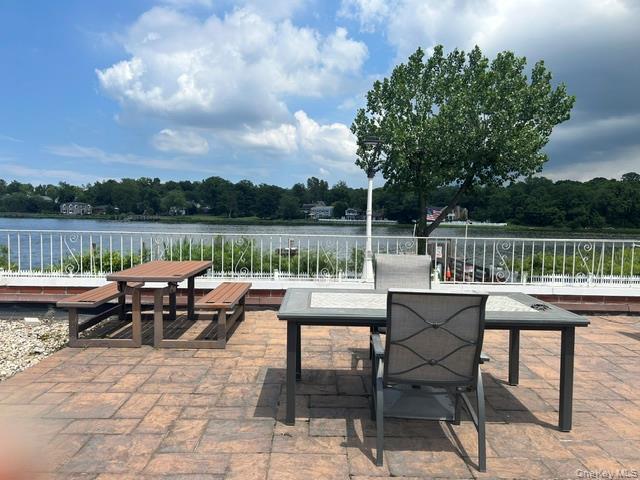 320 East Shore Road, Unit 15A photo 28