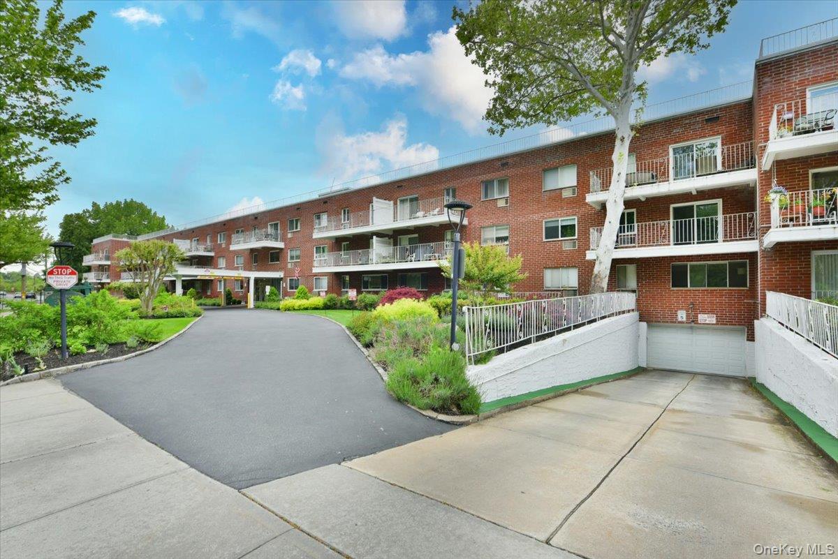 320 East Shore Road, Unit 15A photo 3