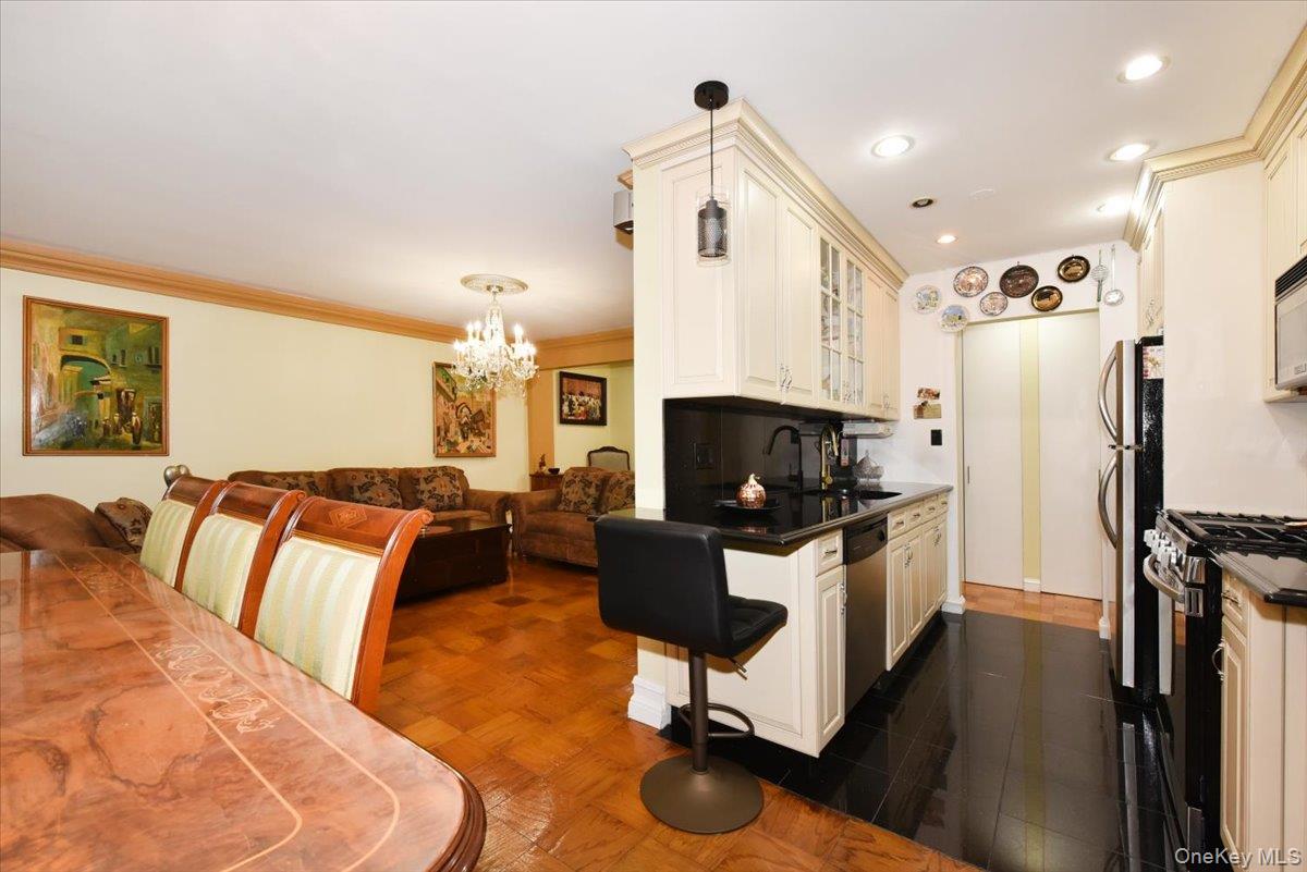 320 East Shore Road, Unit 15A photo 19
