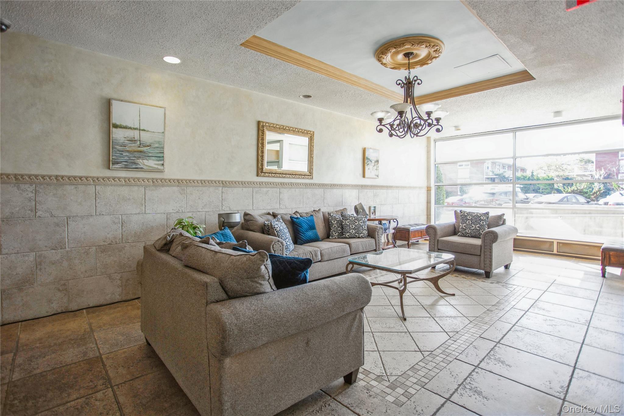 333 E Broadway, Unit 3B photo 5