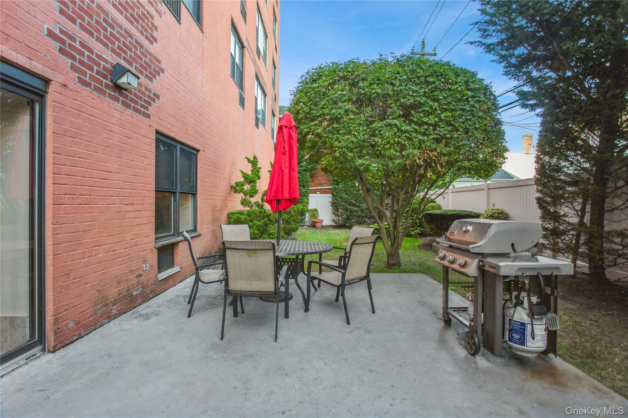333 E Broadway, Unit 3B photo 22