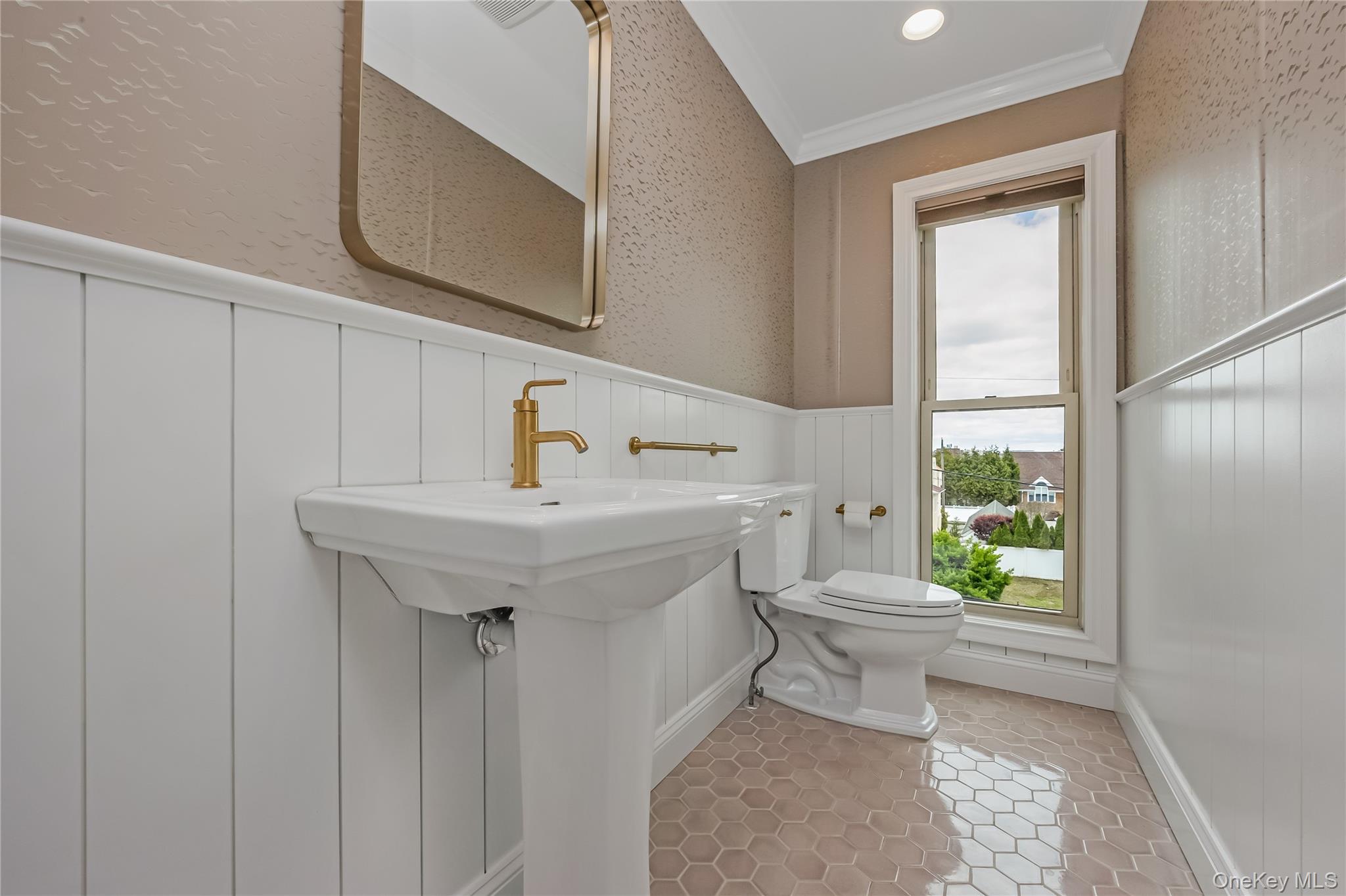 29 Bath Street – For Sale photo 26