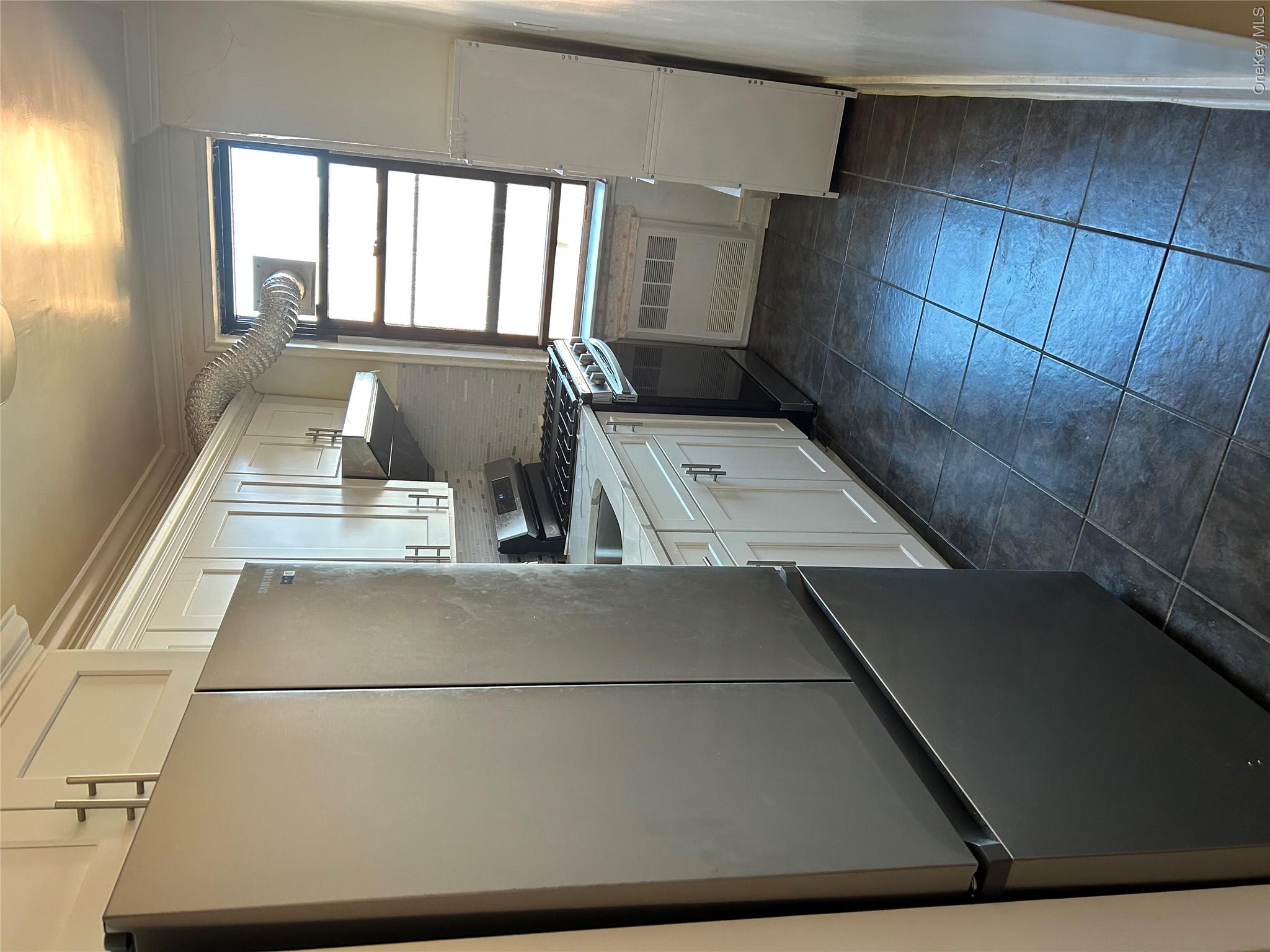 150-29 72 Road, Unit 6 photo 4