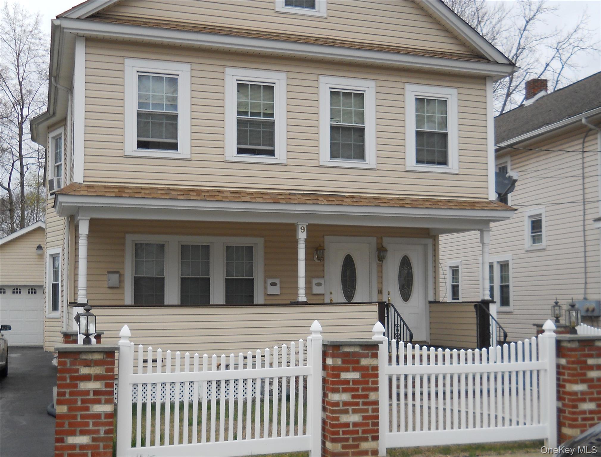 9 Lawrence Road – For Sale