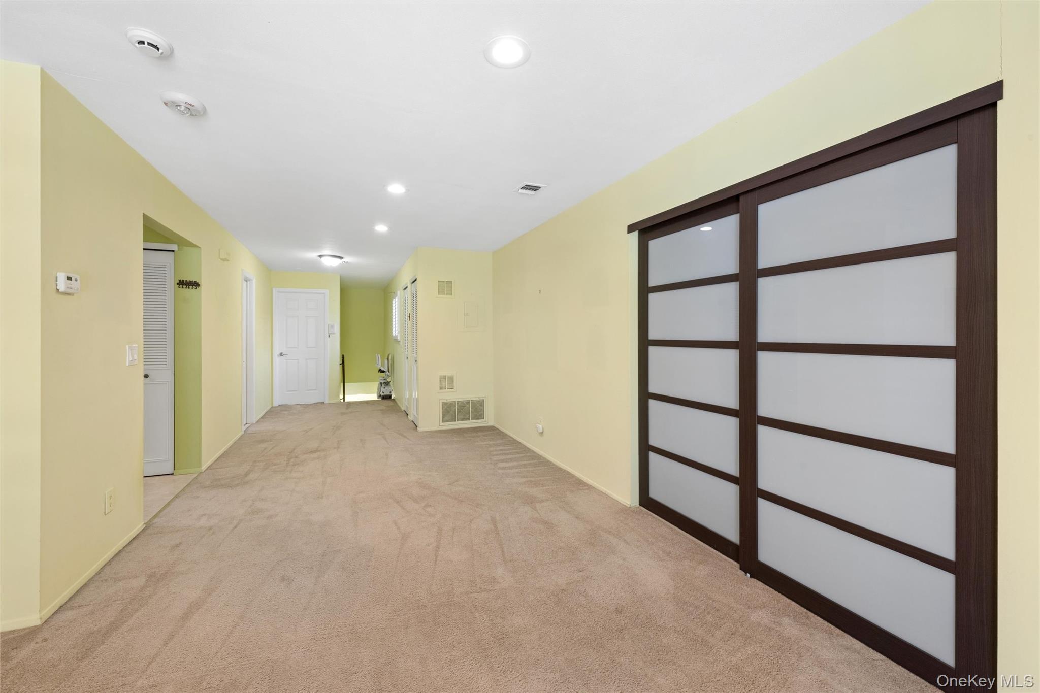 86 W Cambridge Drive W, Unit 86 photo 23