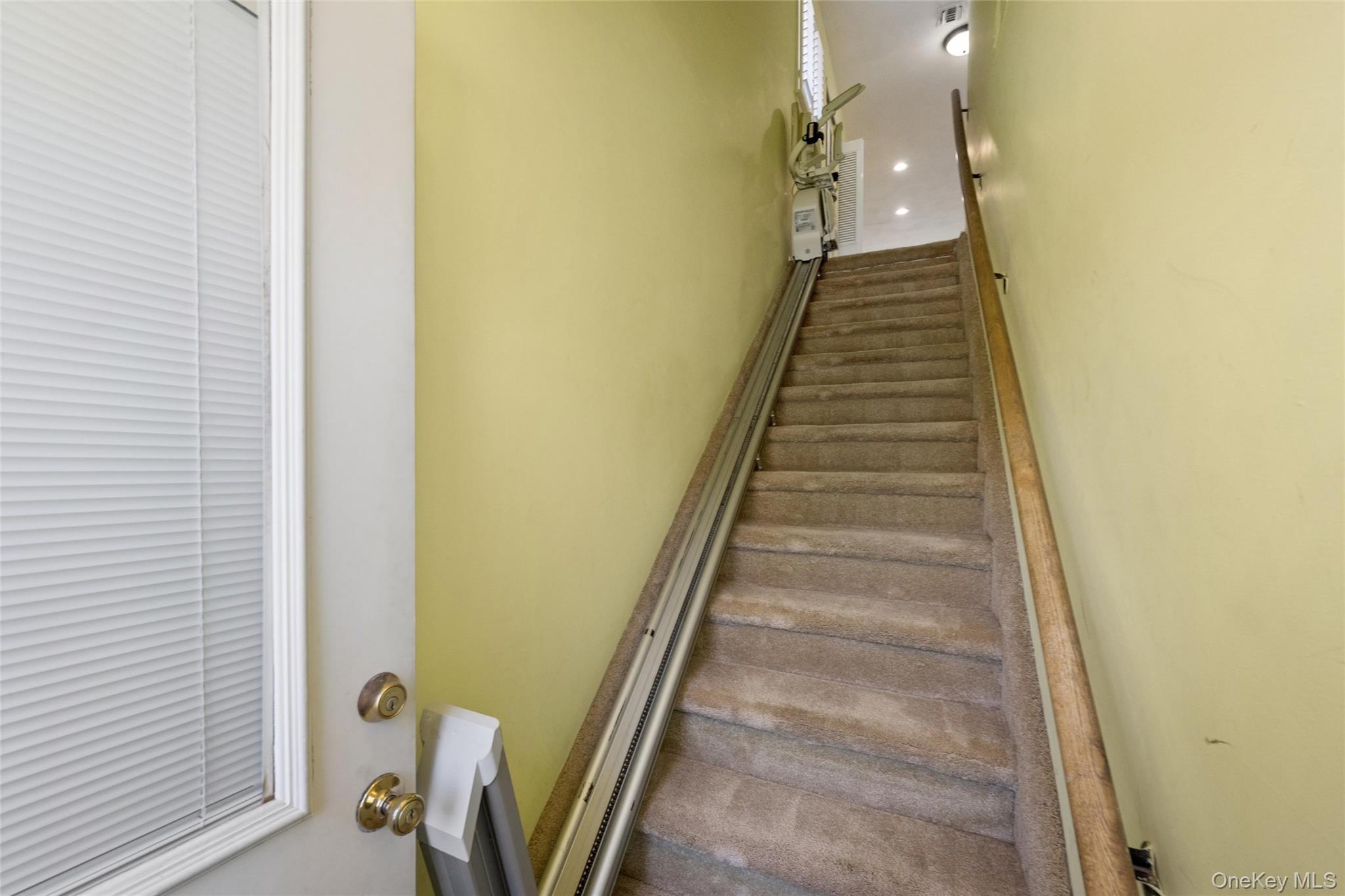86 W Cambridge Drive W, Unit 86 photo 11
