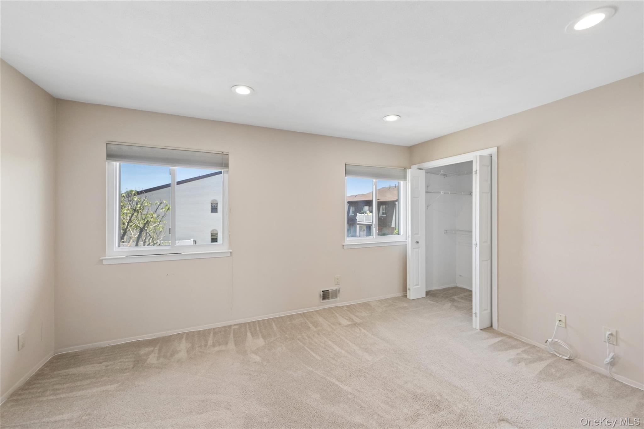 86 W Cambridge Drive W, Unit 86 photo 39