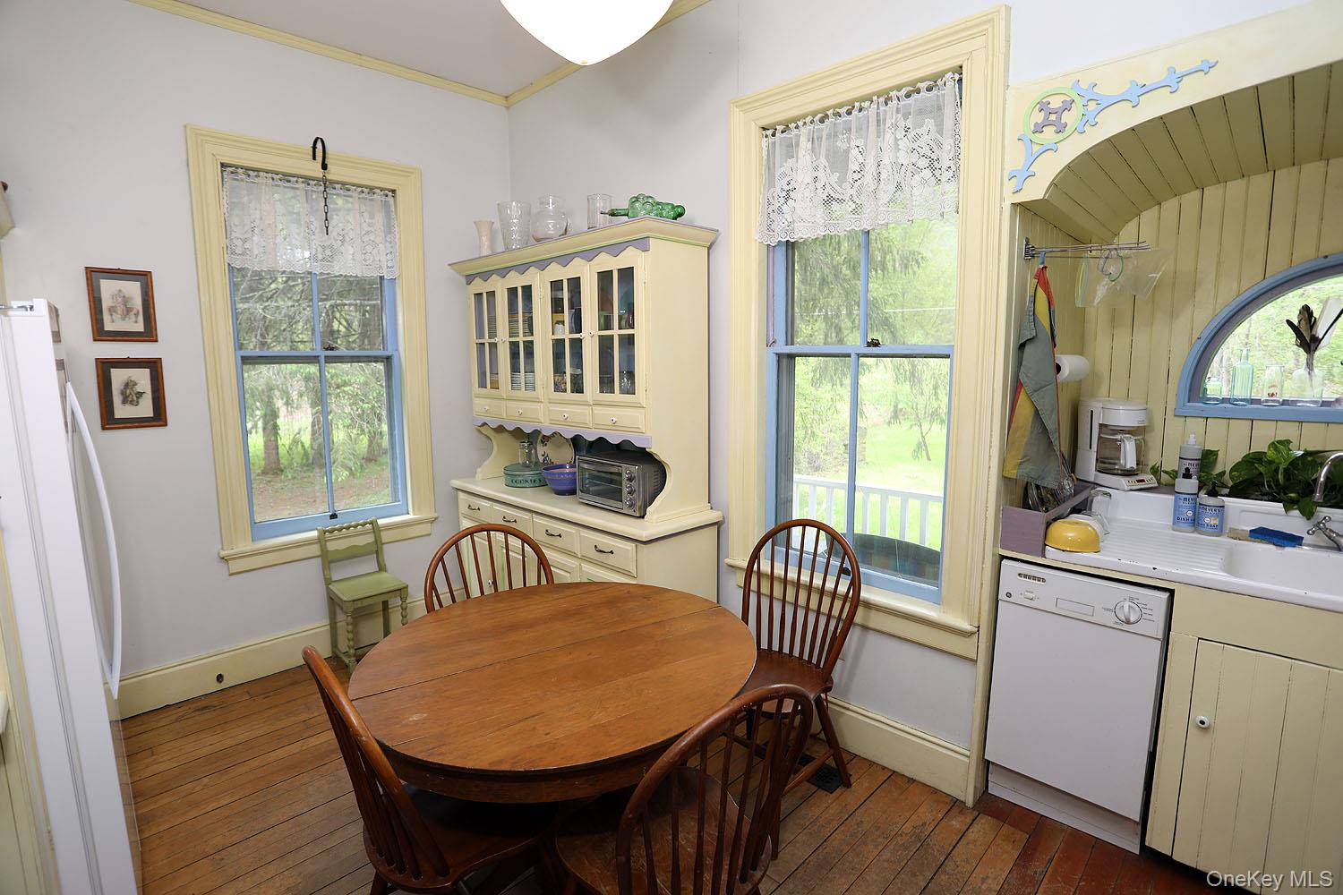 12 Railroad Street – For Sale photo 16