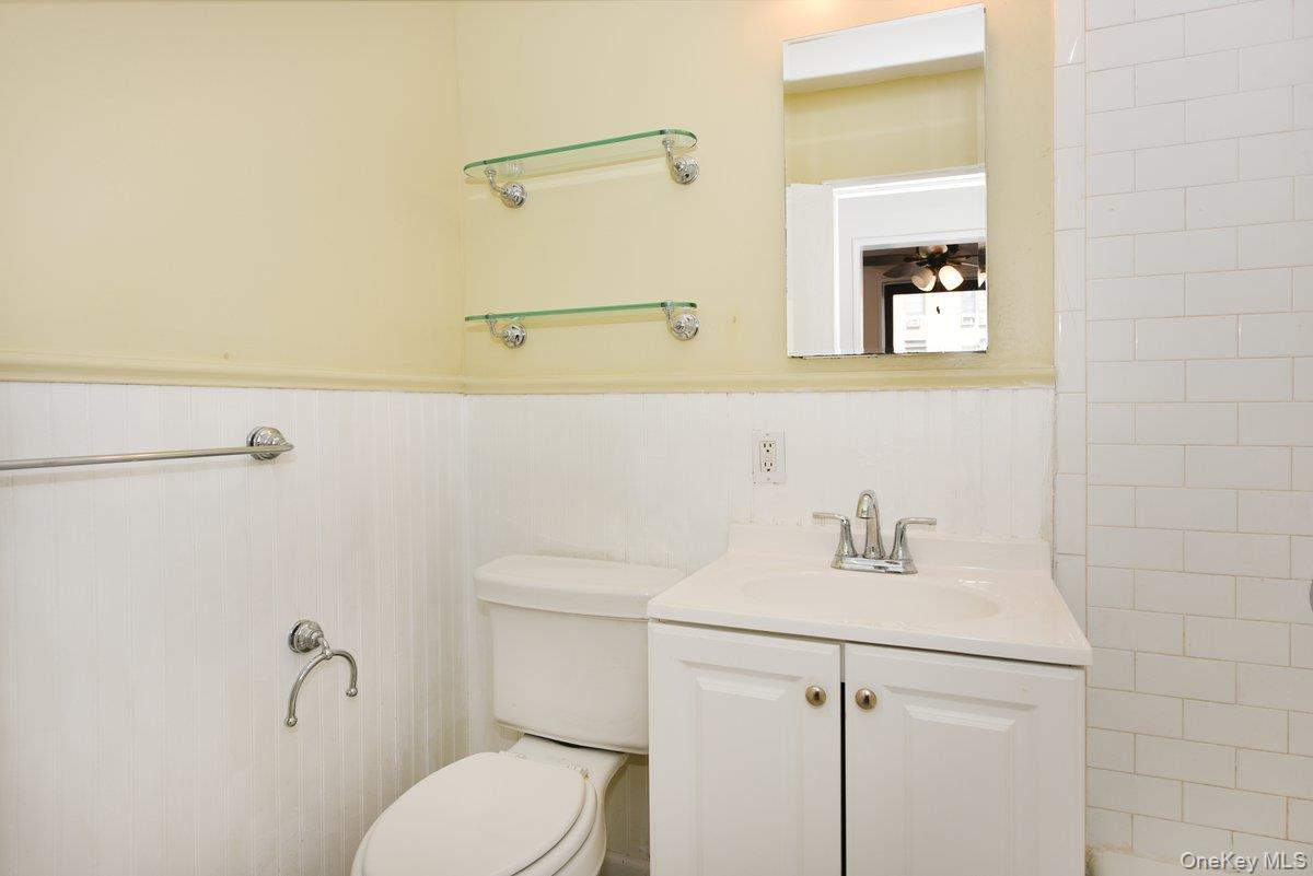 4 Birchwood Court, Unit 2P photo 5