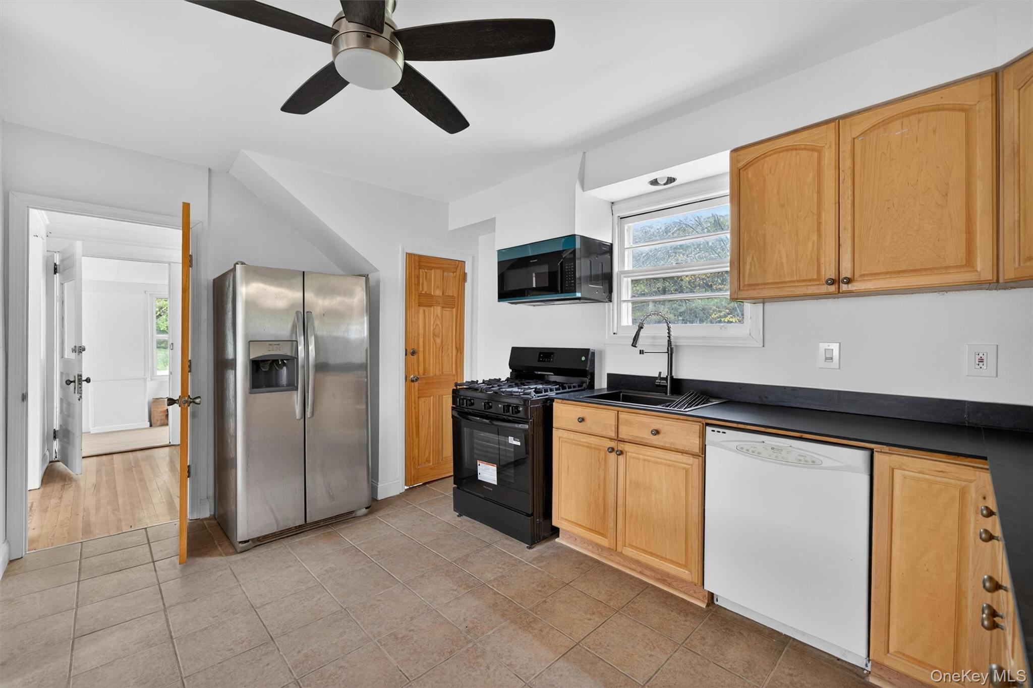 48-50 Horseshoe Lake Road – For Sale photo 9