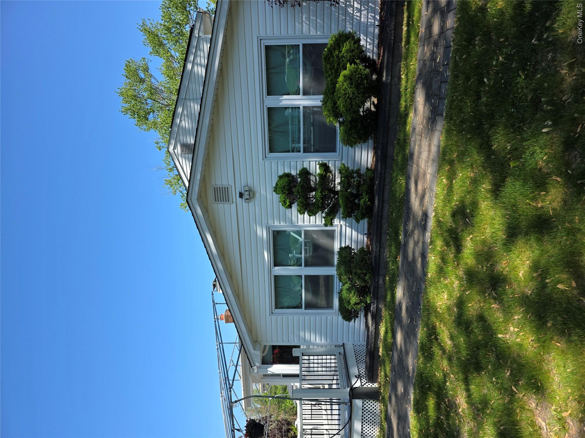 10 Meehan Lane – For Sale photo 11