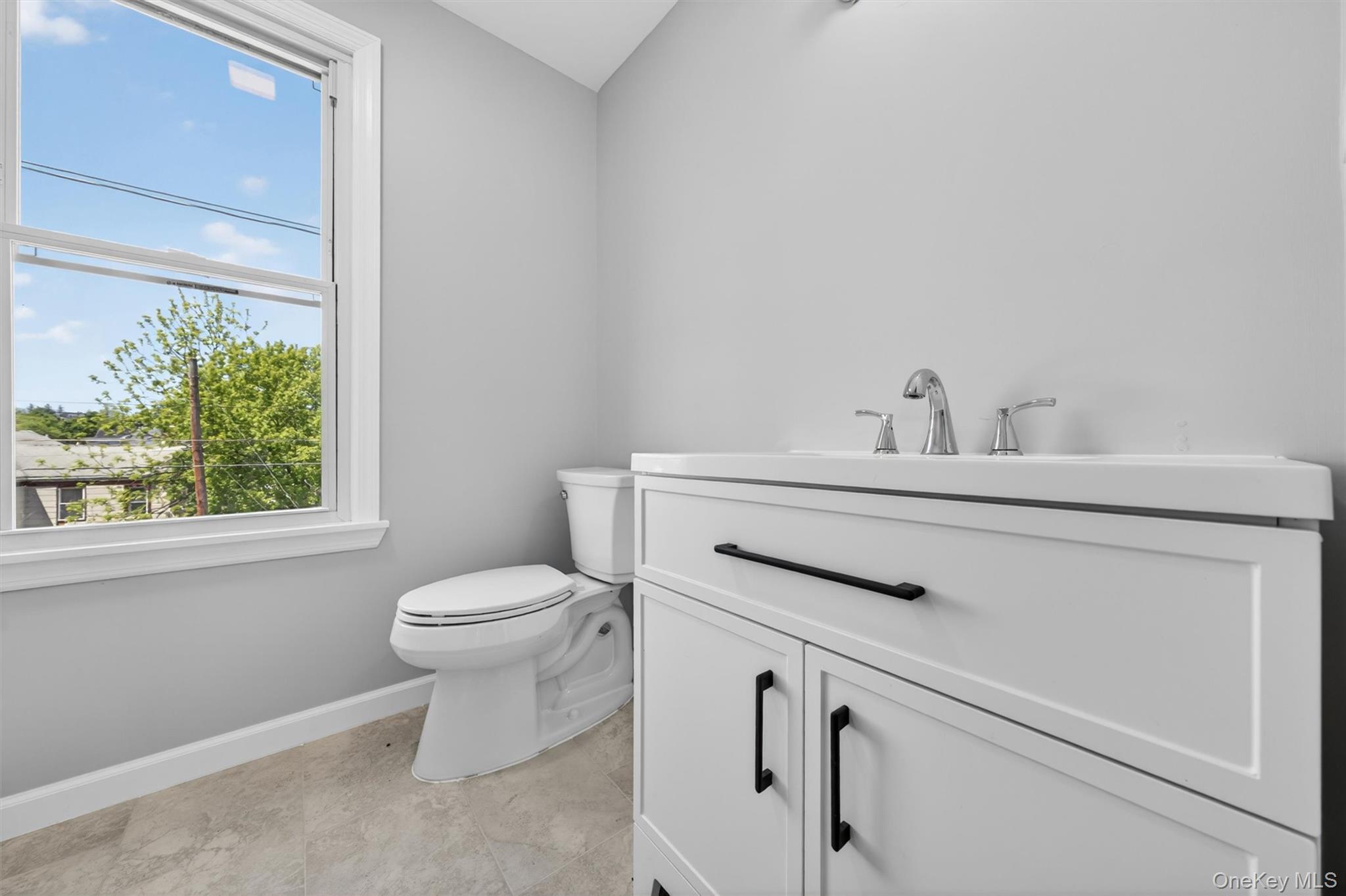 90 Montgomery Street, Unit Upper photo 20