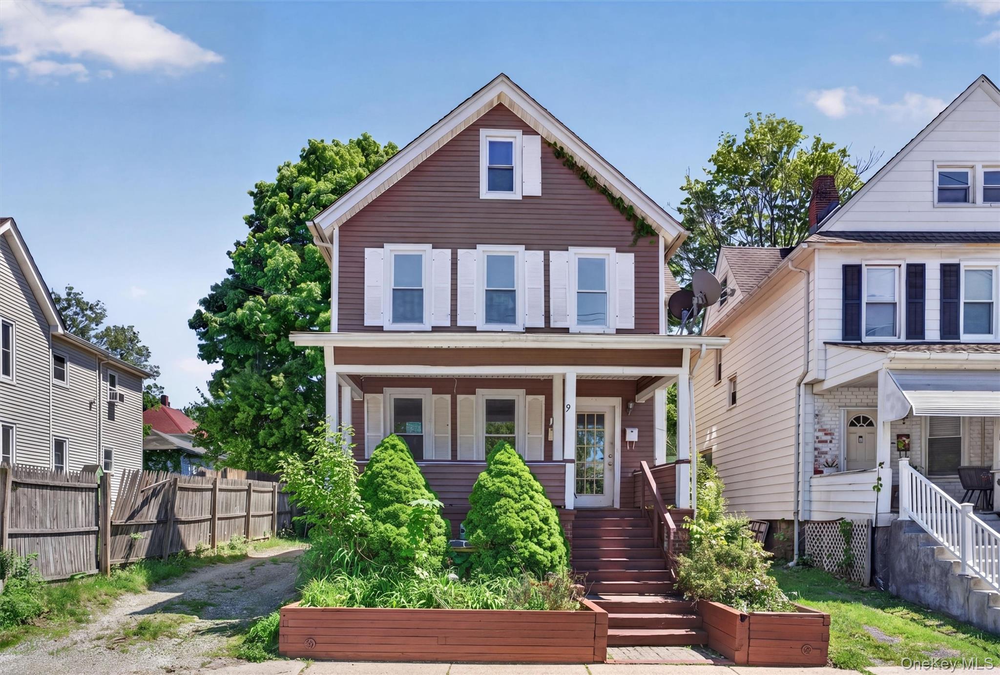 90 Montgomery Street, Unit Upper photo 4