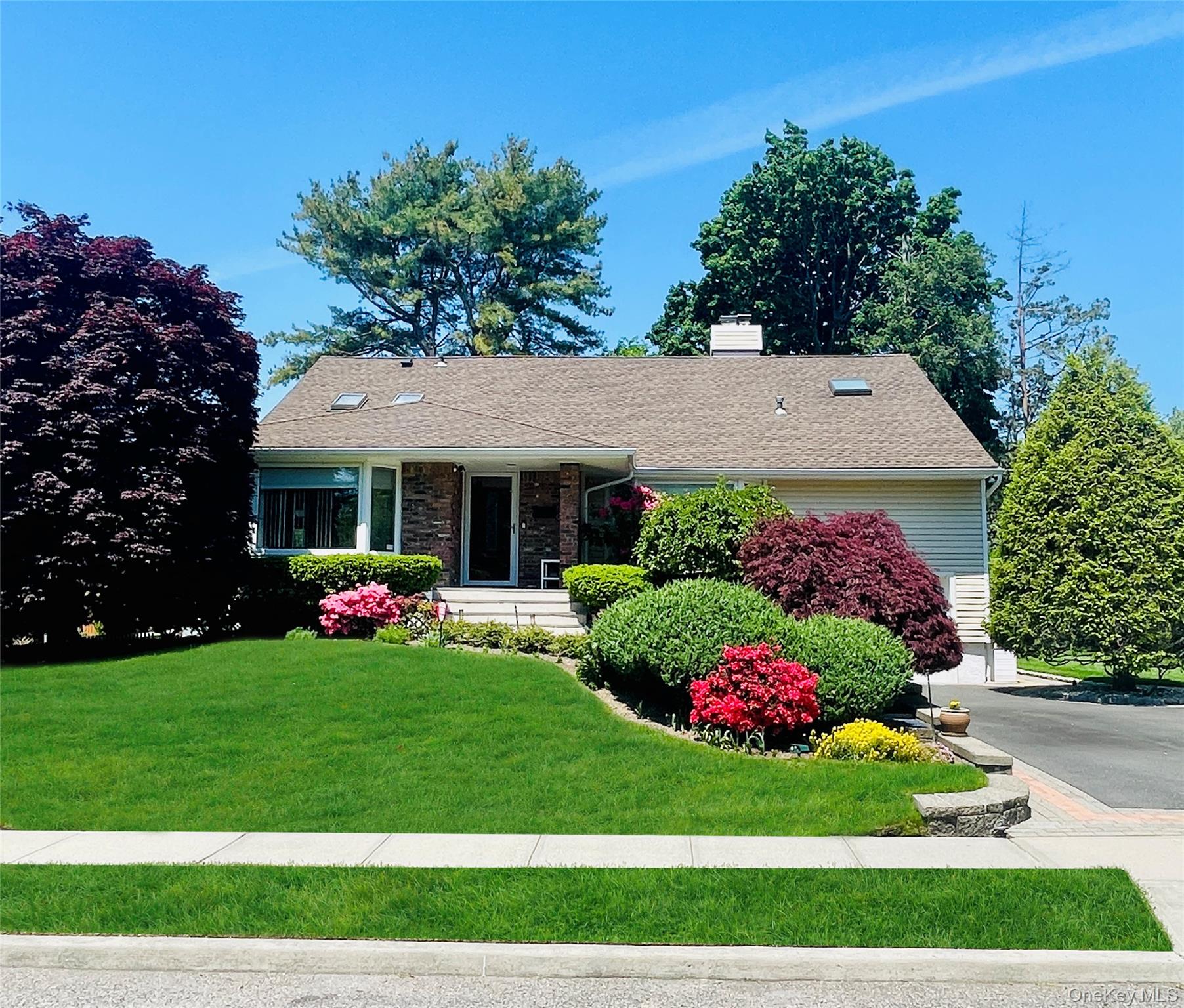 53 Hightop Lane – For Sale