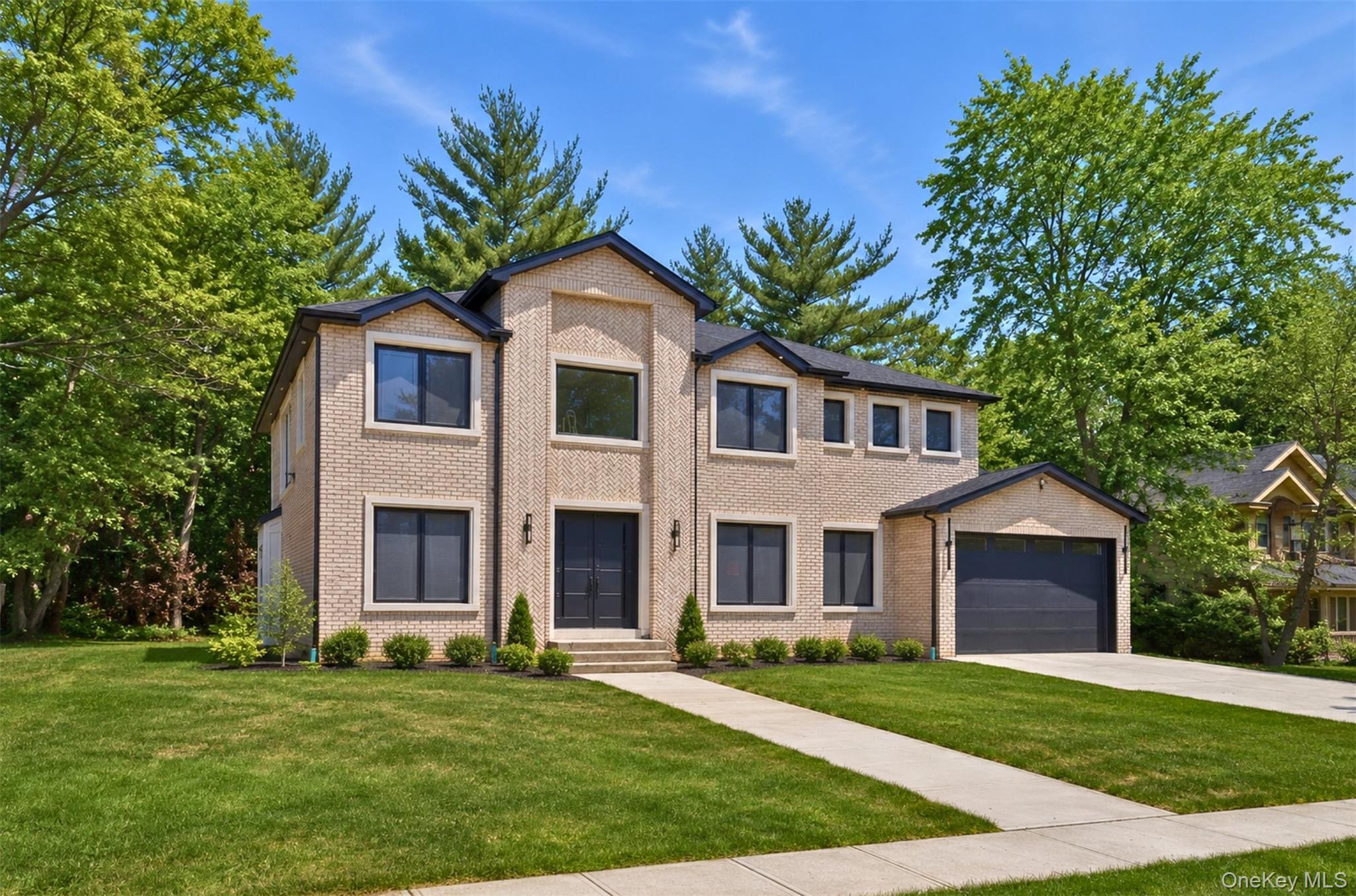 97 Parkway Drive – For Sale photo 2