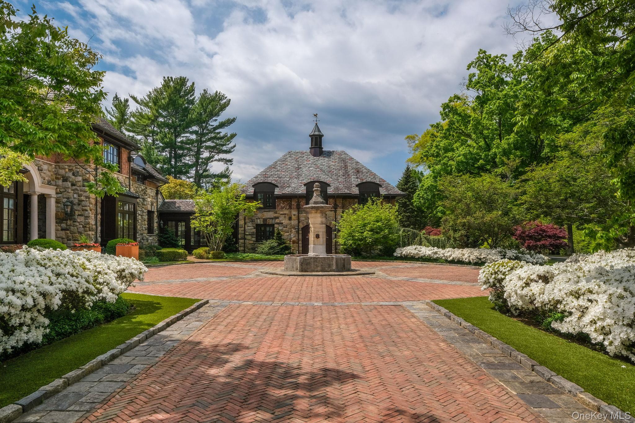 1 Applewood Estate – For Sale photo 44