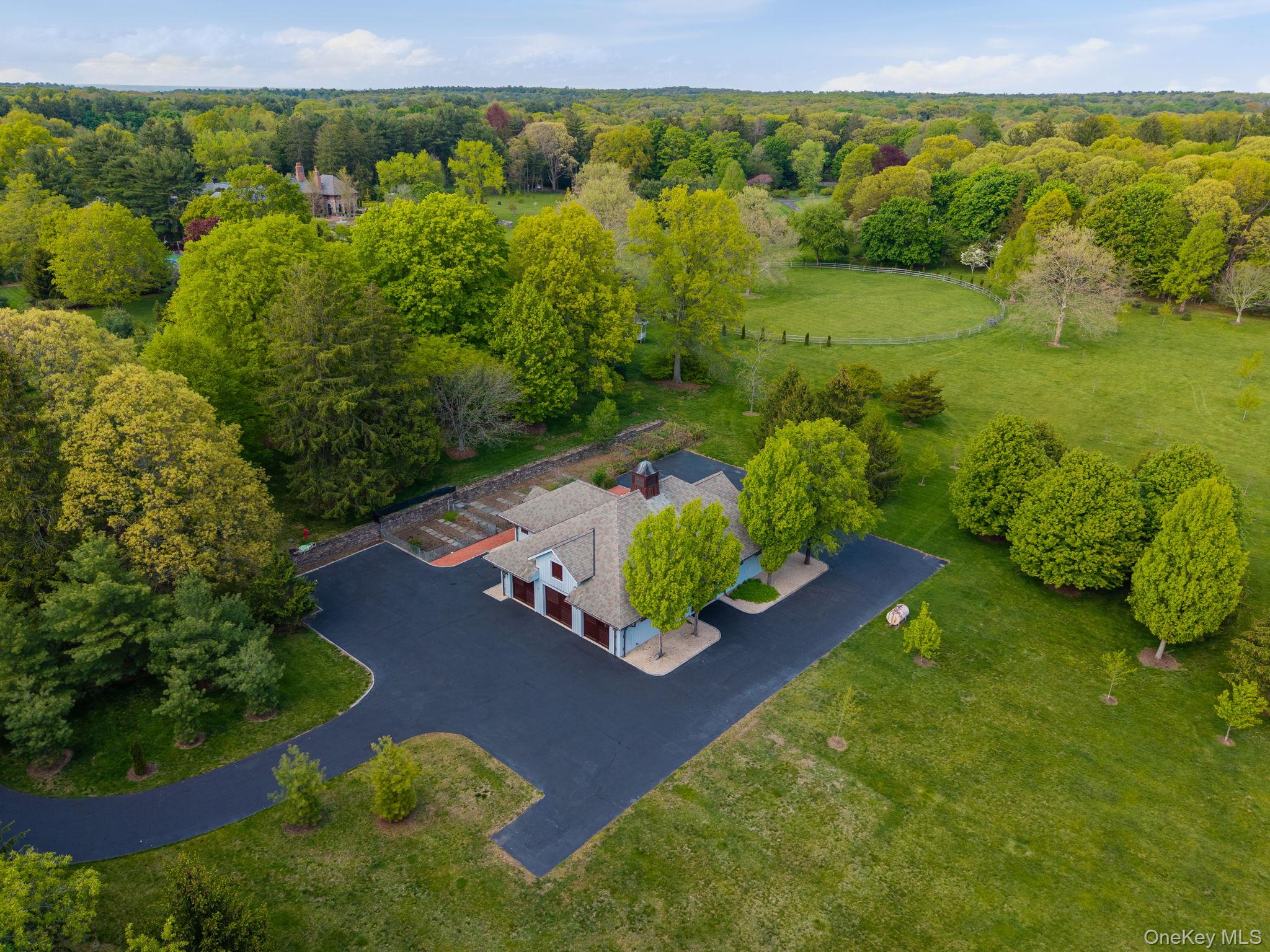 1 Applewood Estate – For Sale photo 41