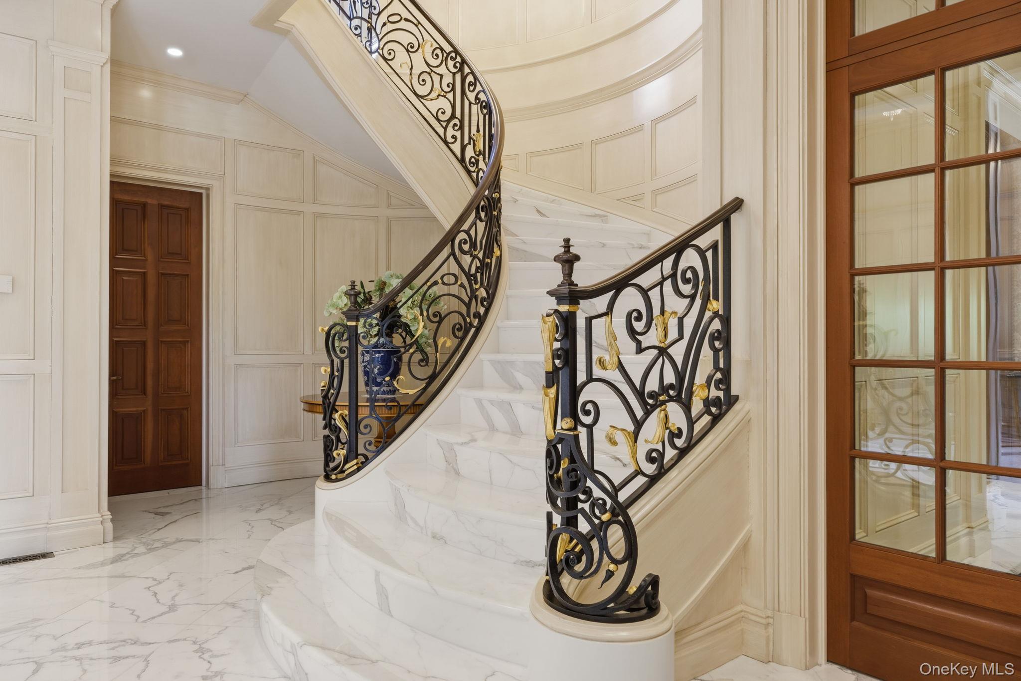 1 Applewood Estate – For Sale photo 8