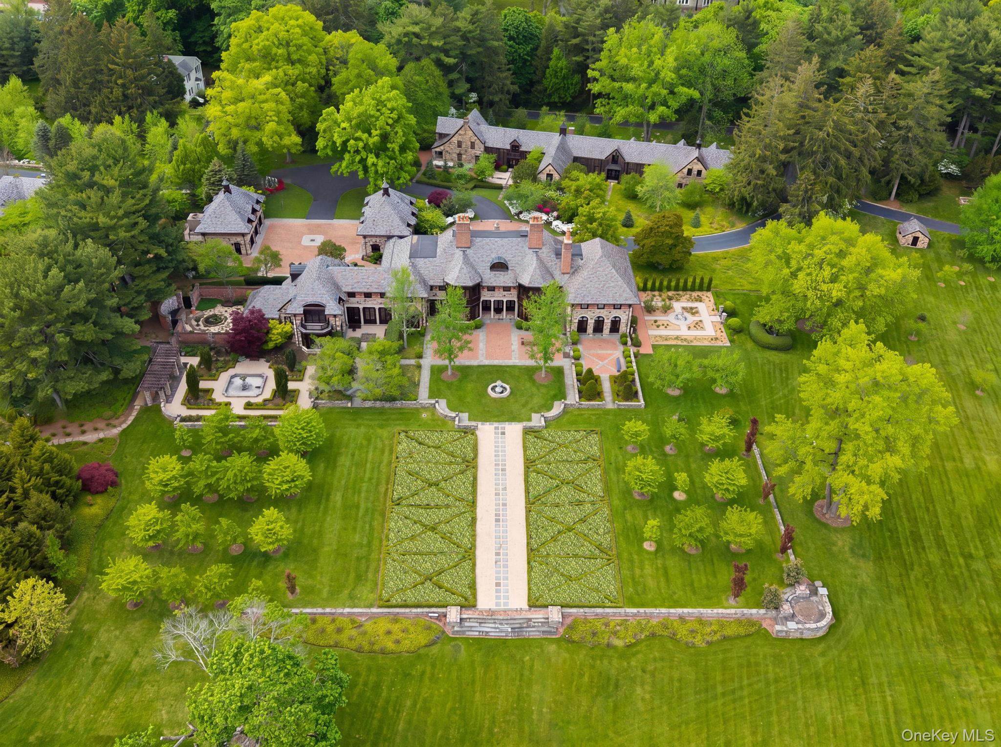 1 Applewood Estate – For Sale photo 45