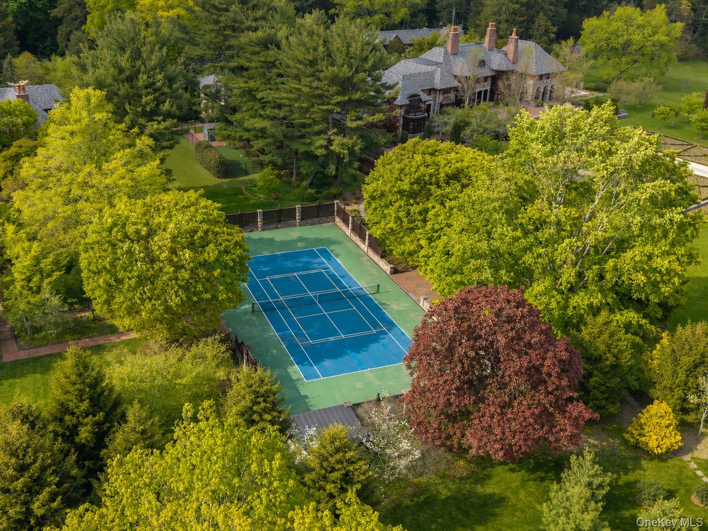 1 Applewood Estate – For Sale photo 43