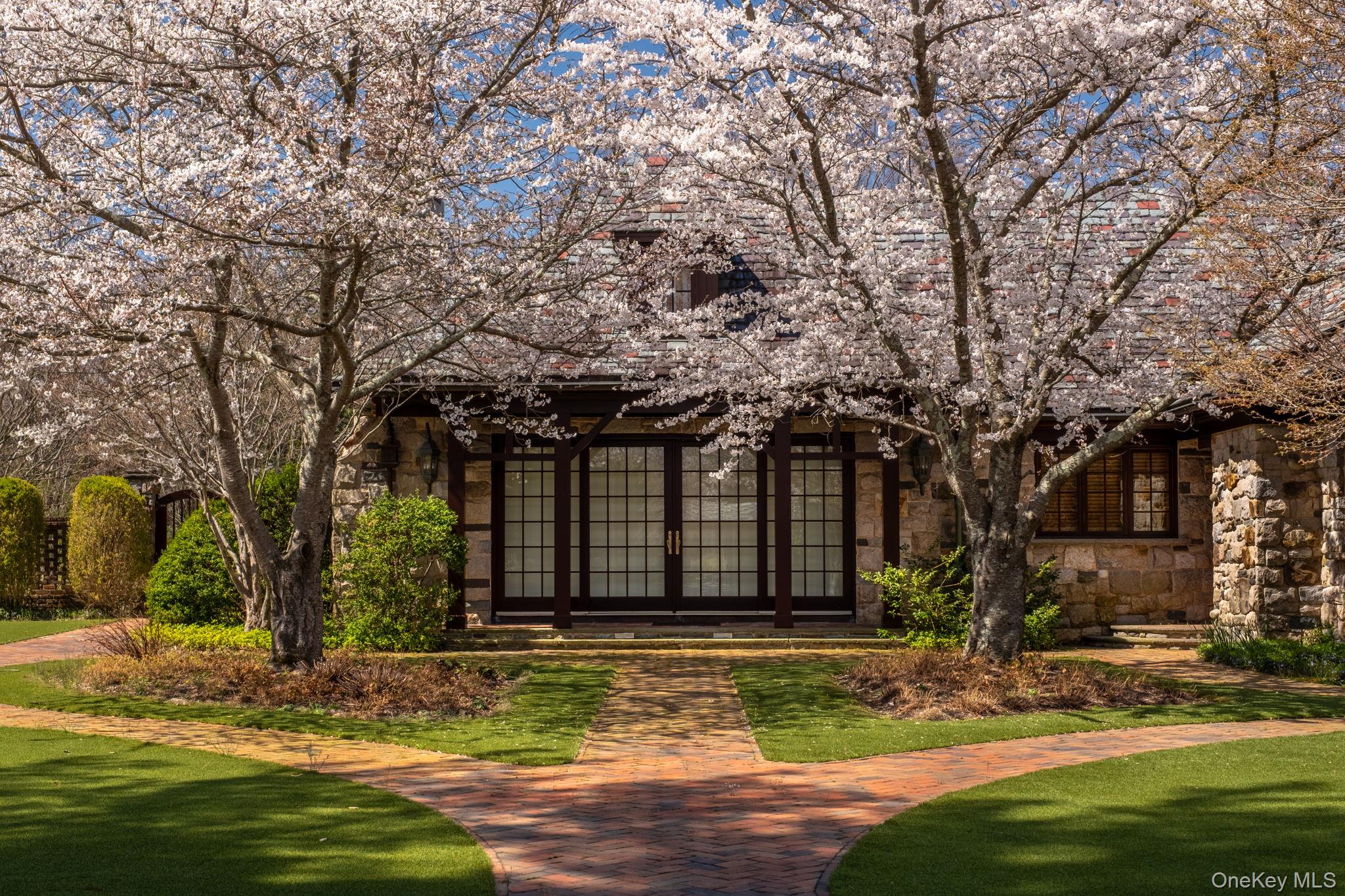 1 Applewood Estate – For Sale photo 32