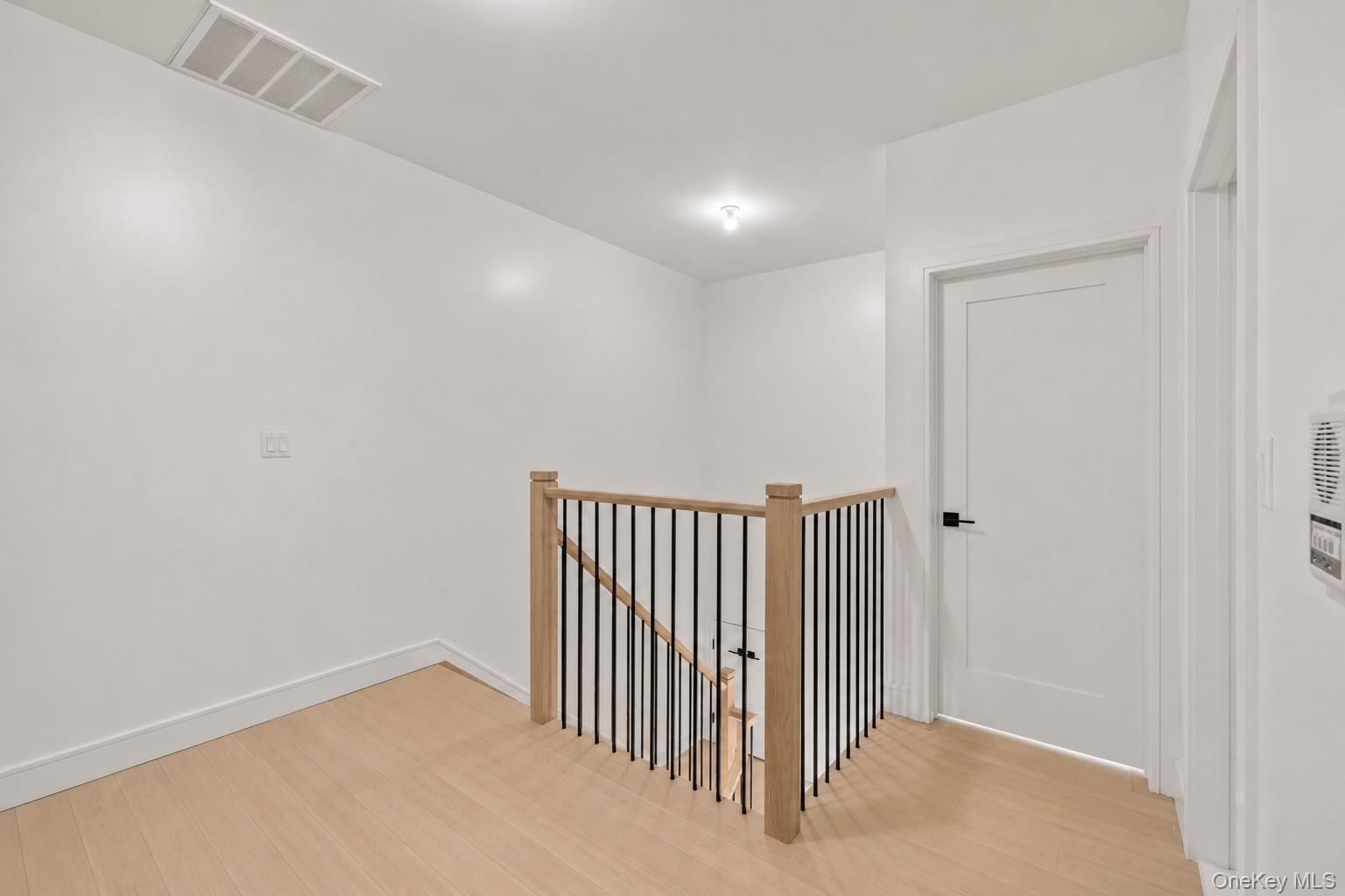 15 Warren Court, Unit 212 photo 16